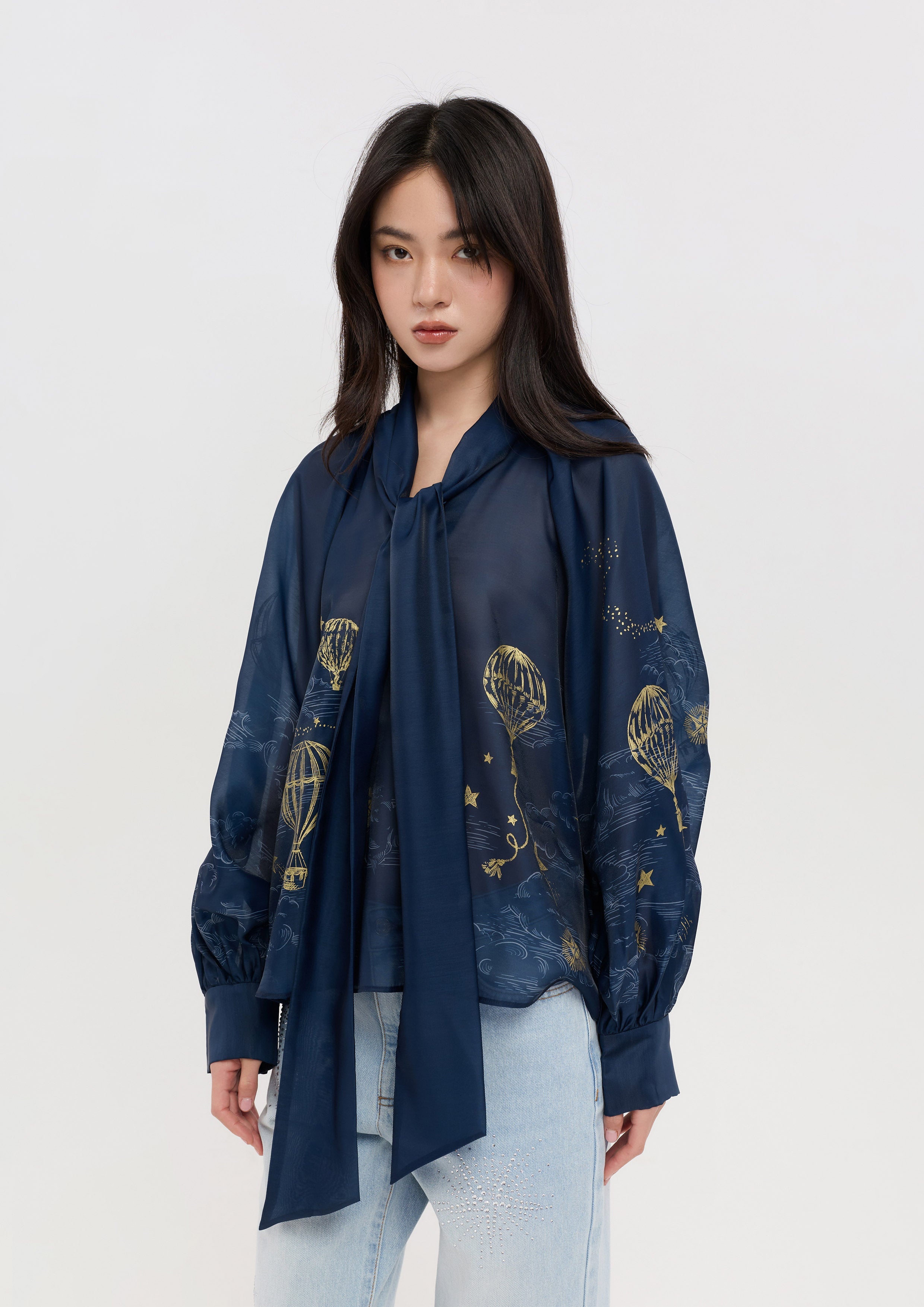 เสื้อเบลาส์แขนยาวพิมพ์ลาย คอลเลกชัน Lune d'Air