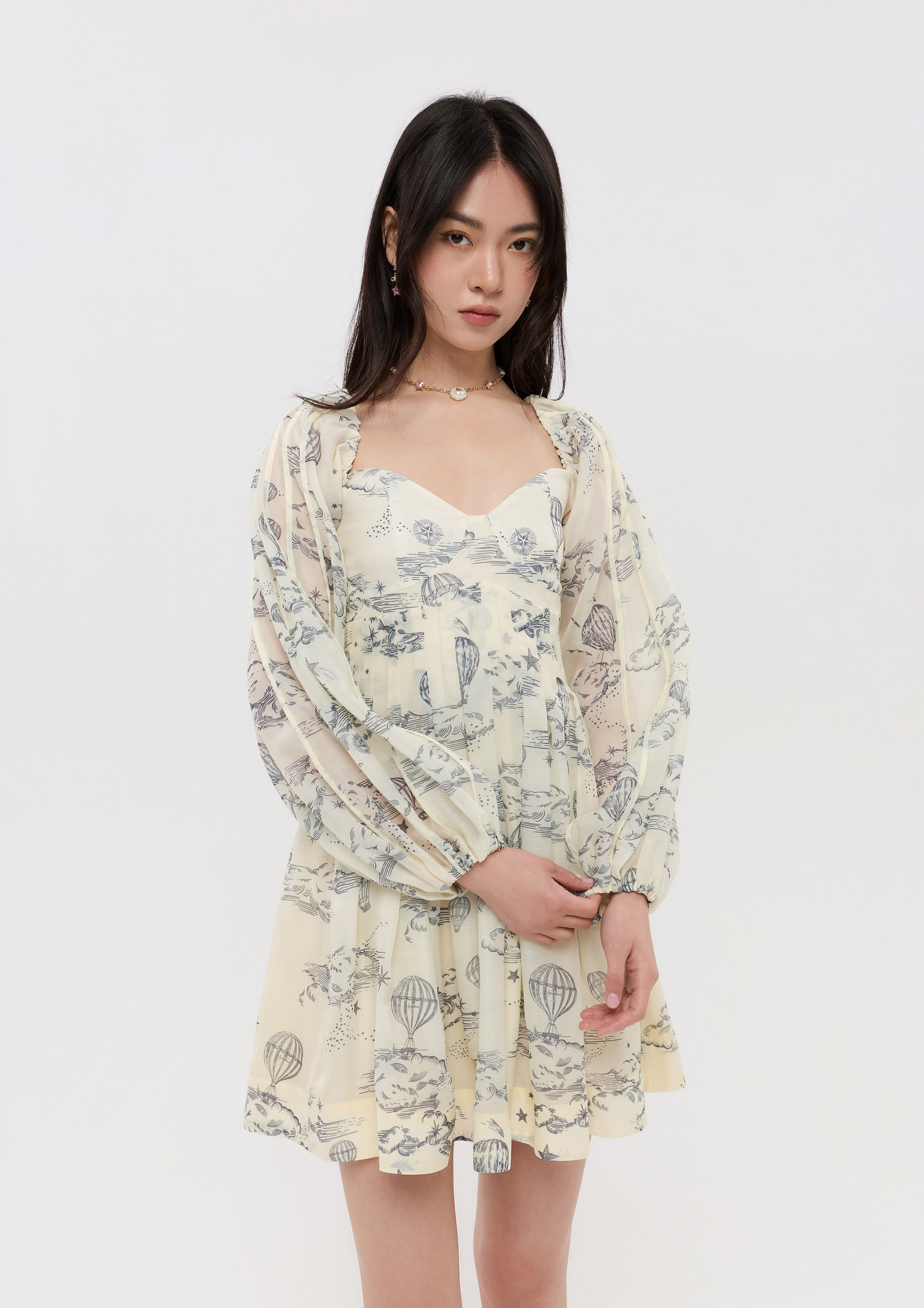 เดรสสั้นพิมพ์ลายแขนยาว คอลเลกชัน Lune d'Air