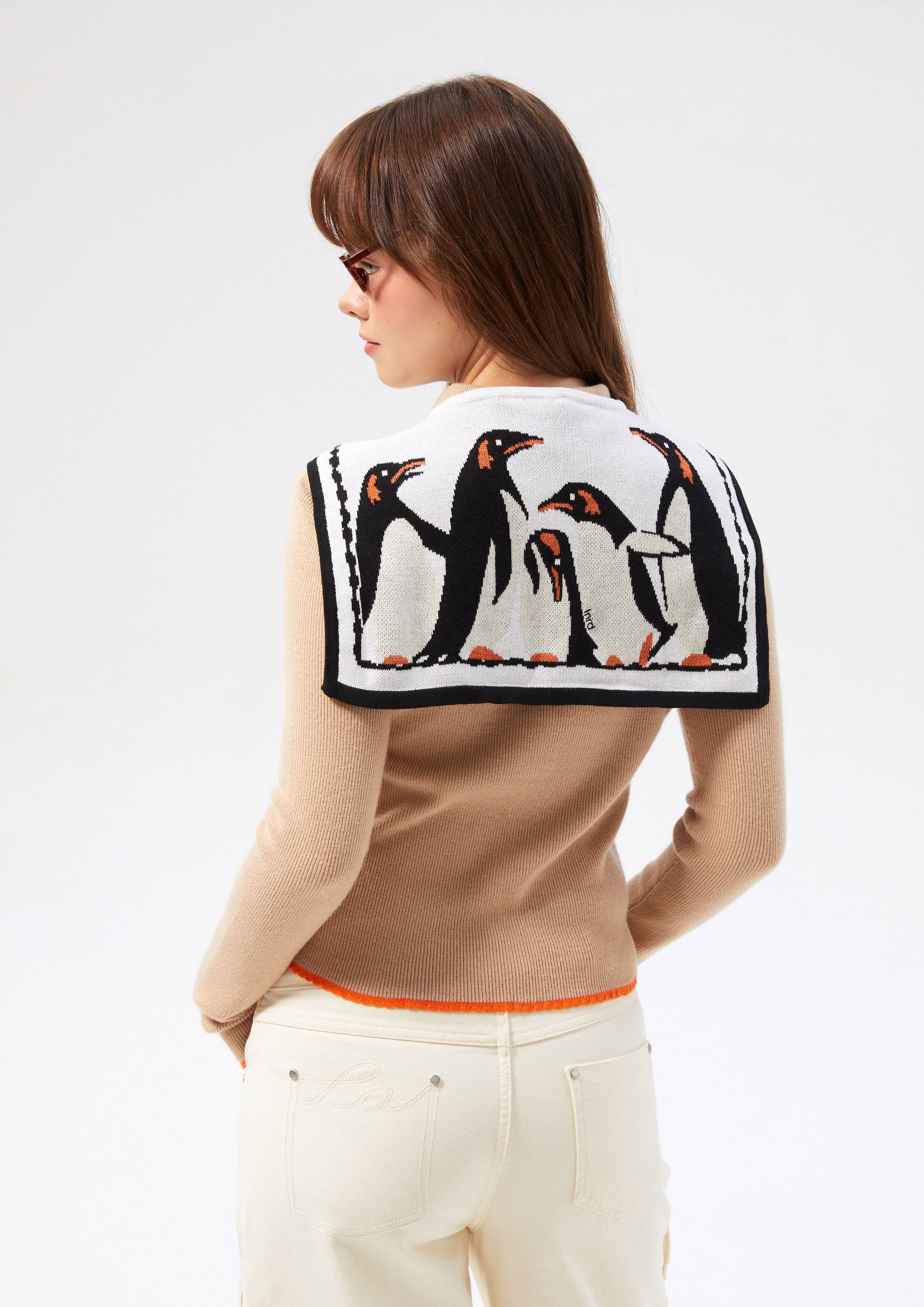 ผ้าพันคอปลอกคอปักลาย