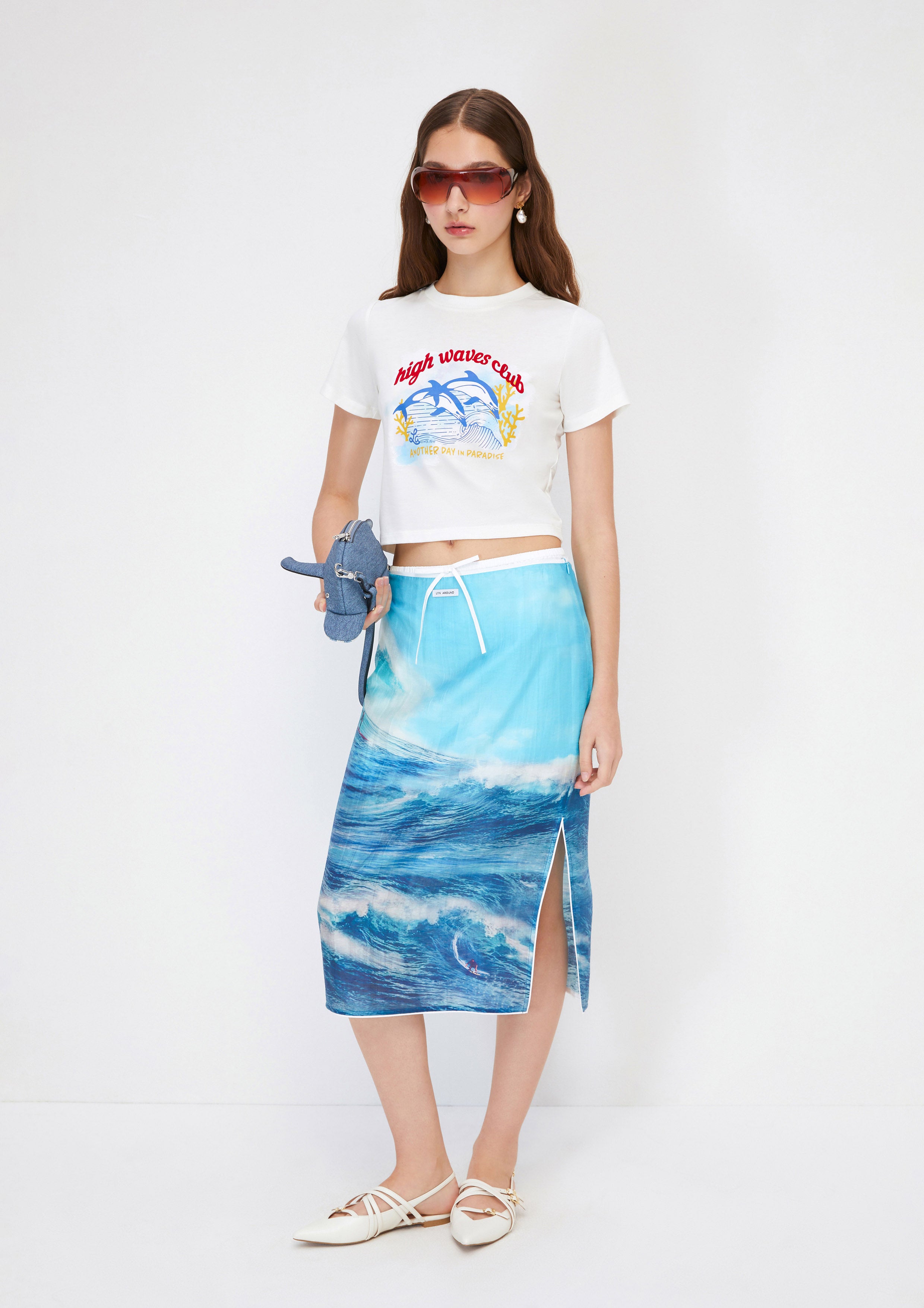 เสื้อยืดครอปแขนสั้นพิมพ์ลาย คอลเลกชัน Artic Noir