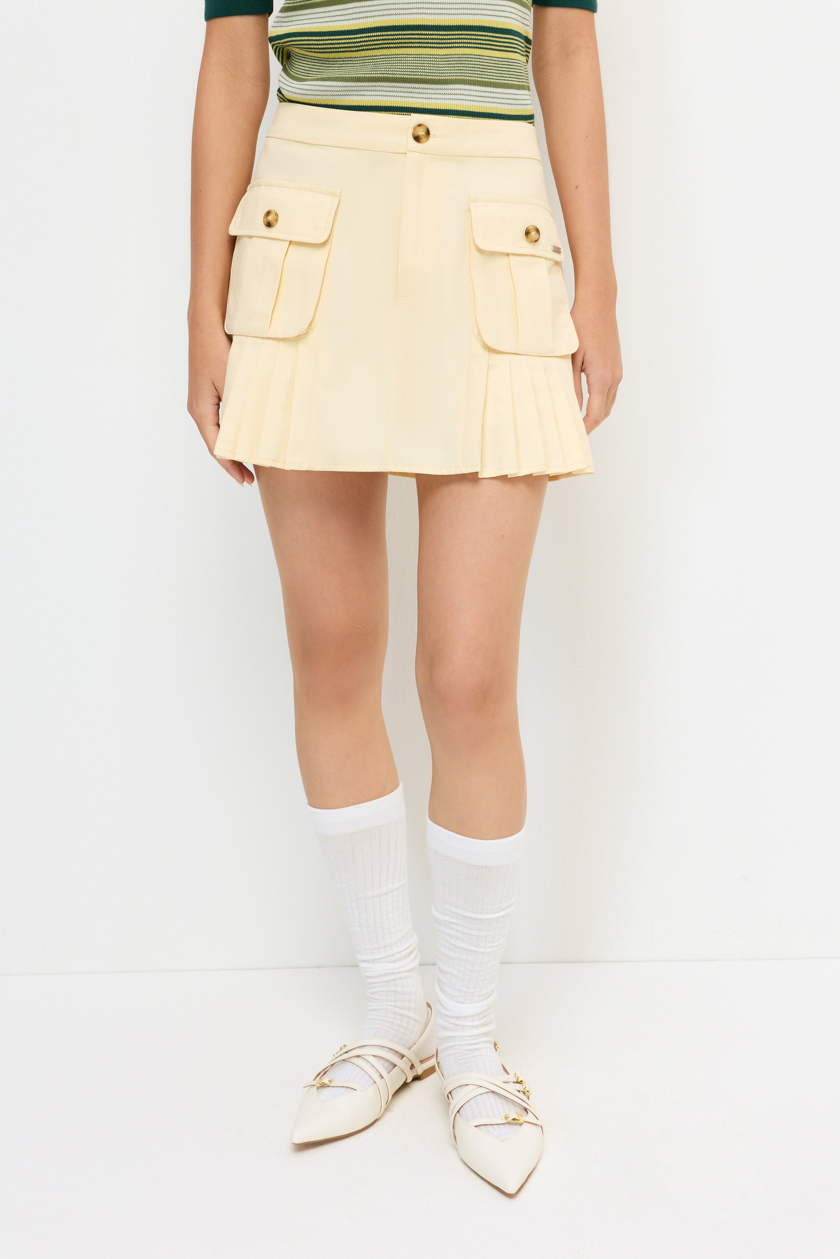 กระโปรงสั้นทรงคาร์โก้ คอลเลกชัน Reviere