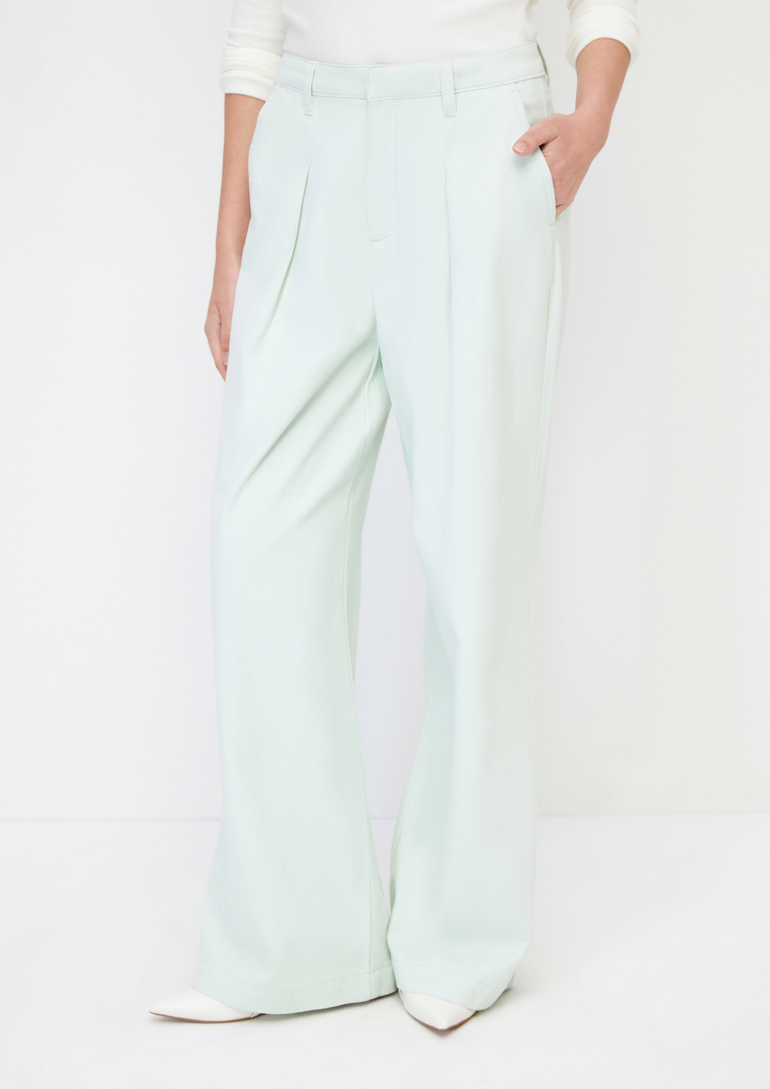 กางเกงขายาวจับพลีท คอลเลกชัน Melting Bloom