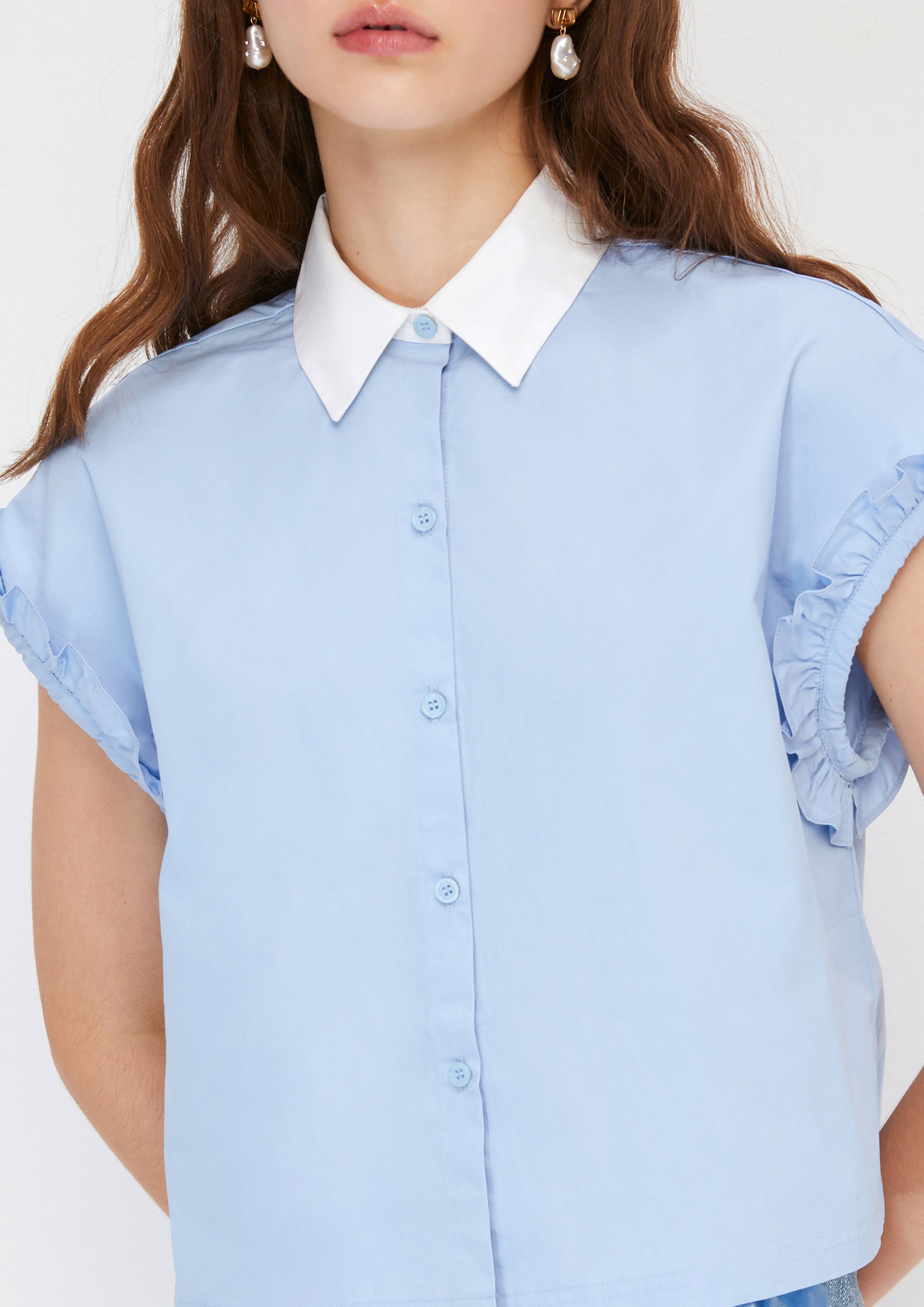 เสื้อแขนกุดแต่งระบาย คอลเลกชัน Crystaline