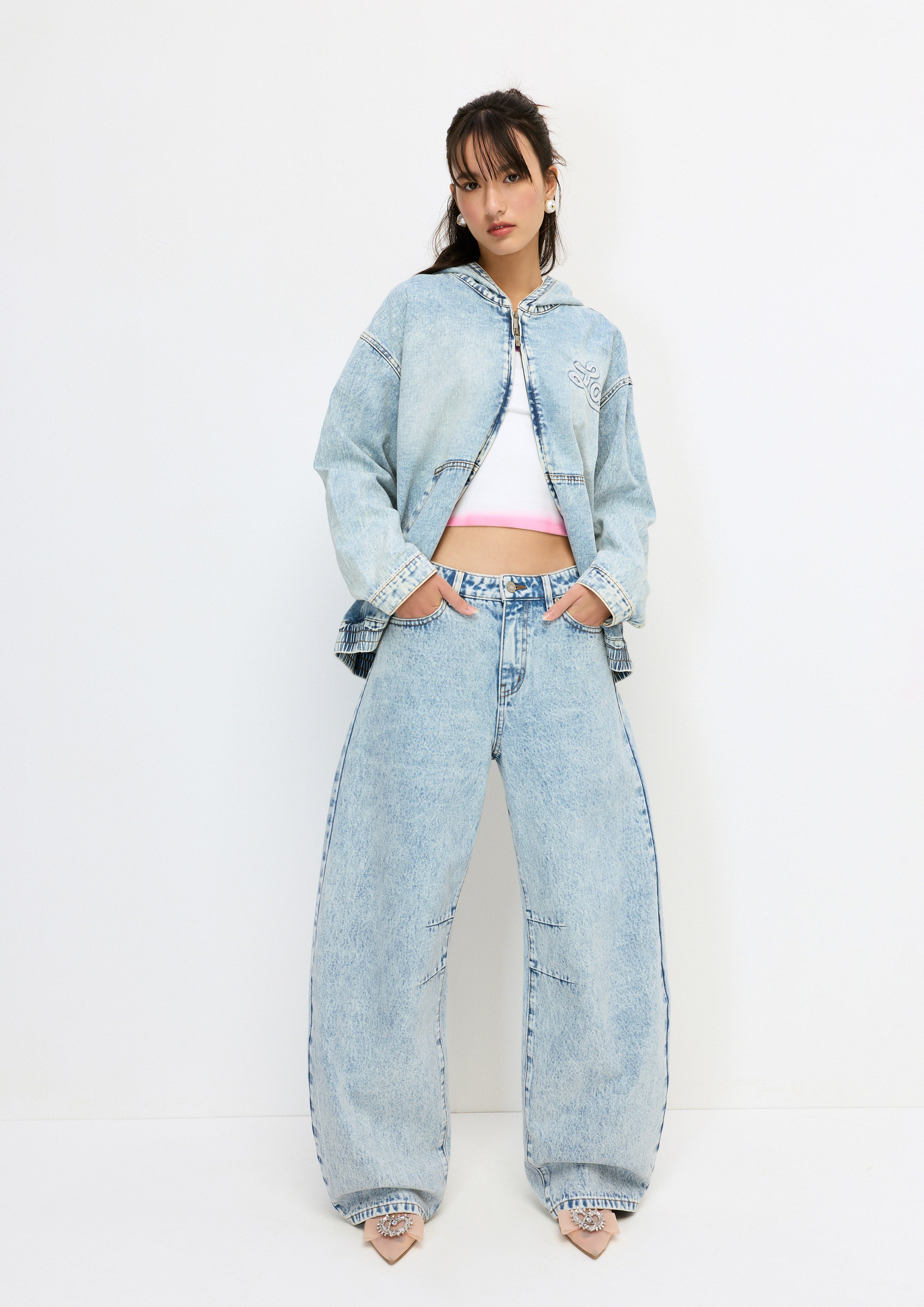 กางเกงเดนิมออมเบรขาบาร์เรล คอลเลกชัน Melting Bloom