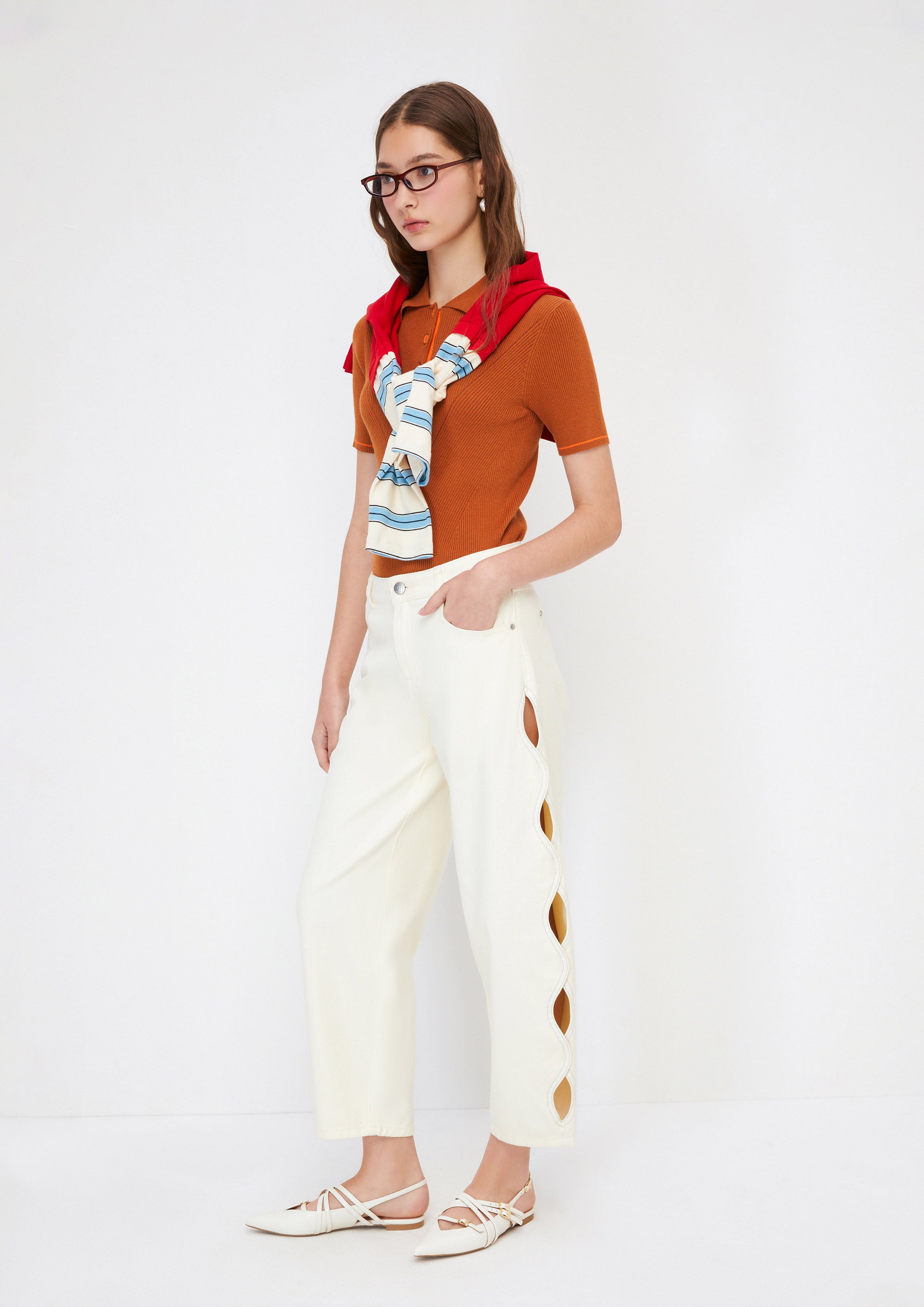 กางเกงเดนิมขากว้างแต่งคัตเอาท์ คอลเลกชัน Crystaline