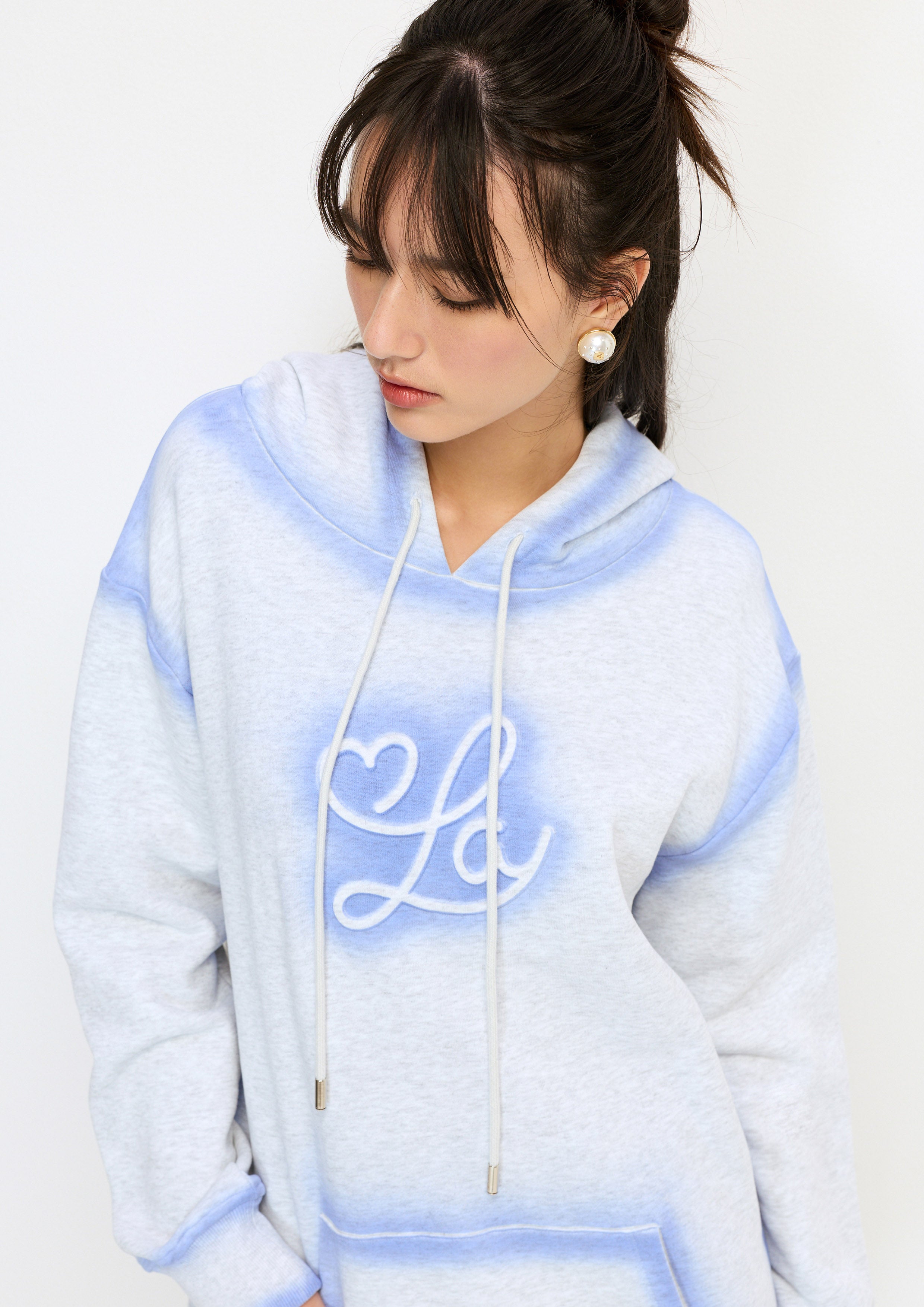 เดรสสั้นออมเบรแต่งฮู้ด คอลเลกชัน Melting Bloom