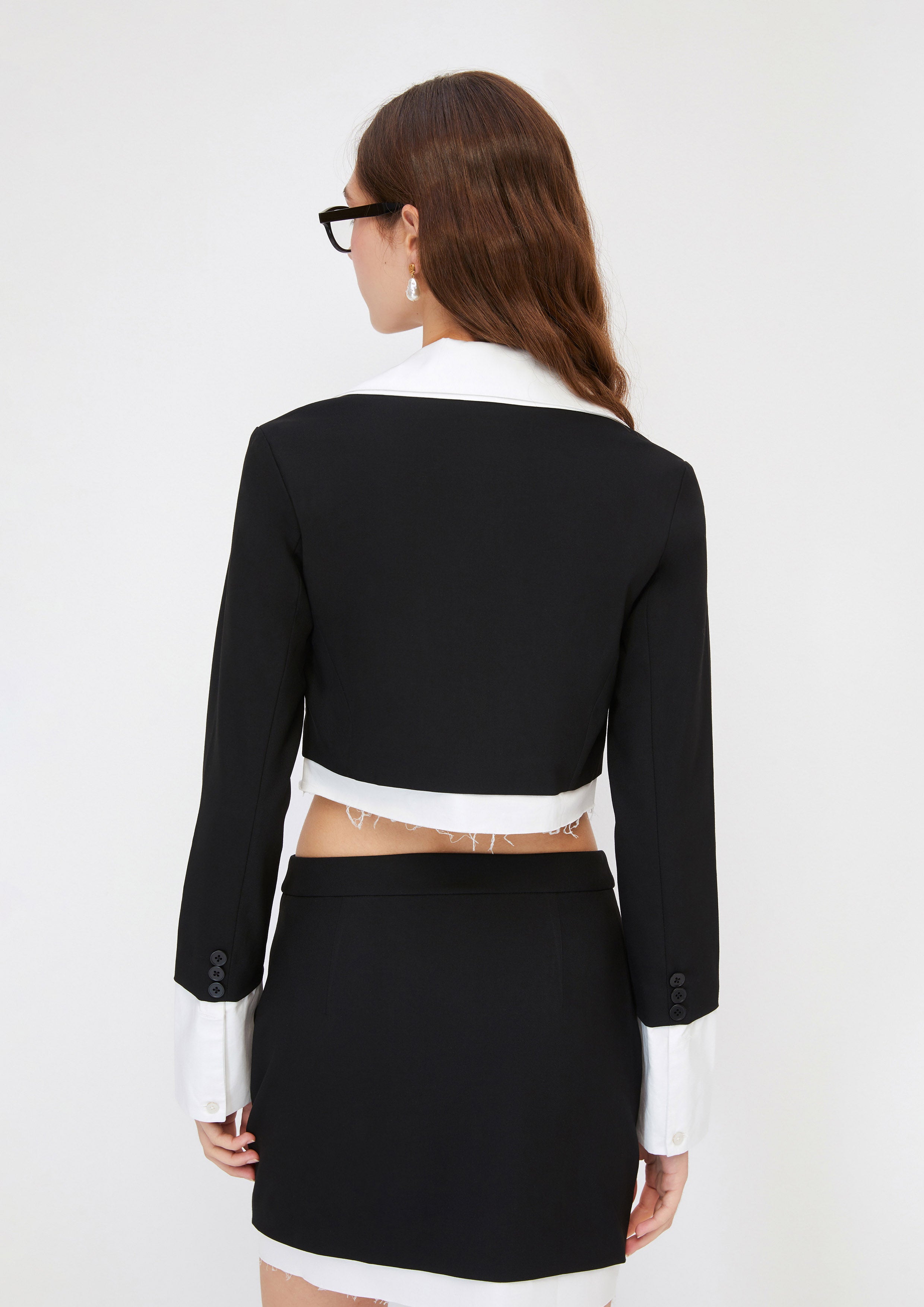 เสื้อแจ็คเก็ตครอปปกเสื้อซ้อน คอลเลกชัน Artic Noir