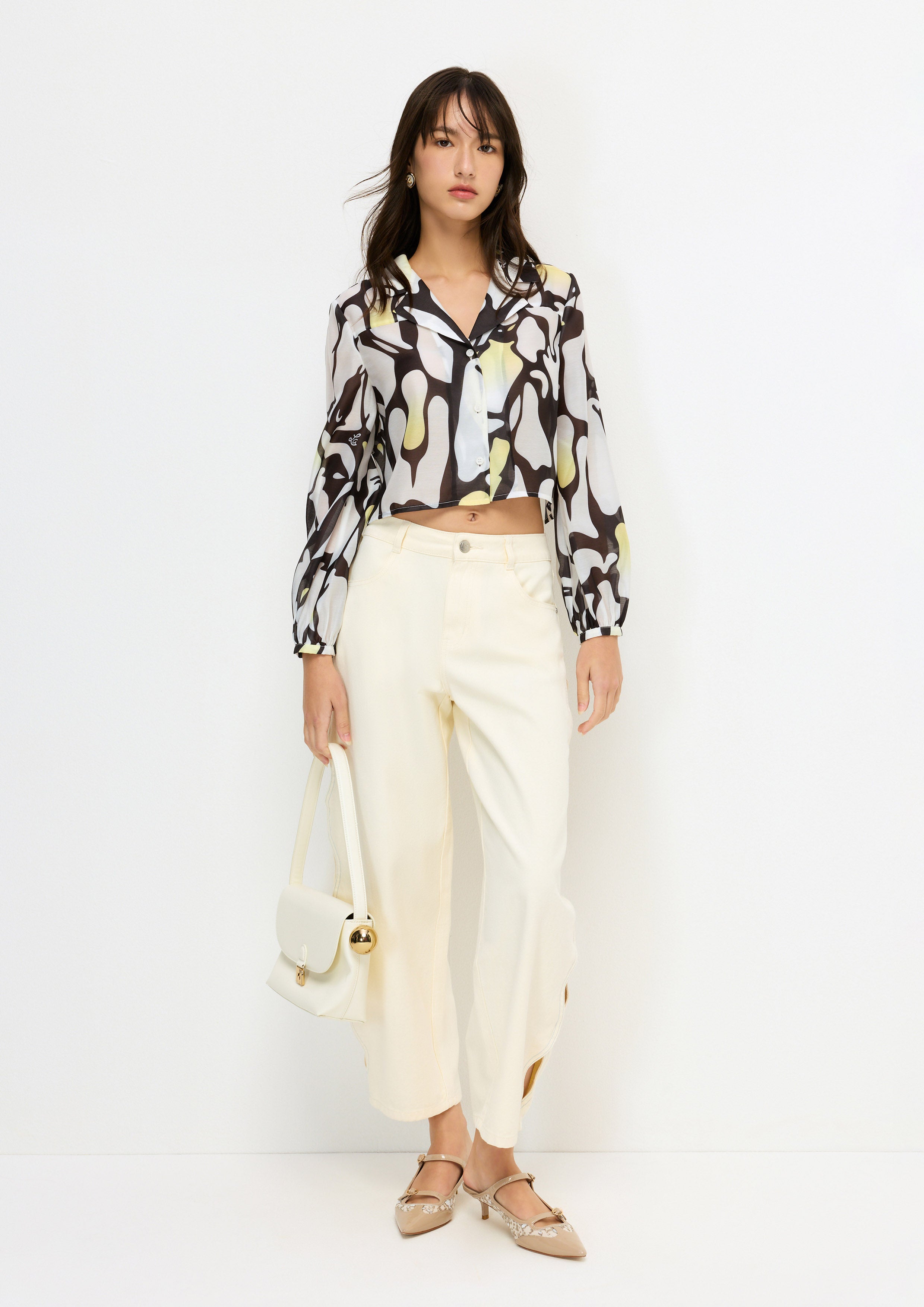 เสื้อเชิ้ตครอปพิมพ์ลาย คอลเลกชัน Artic Noir