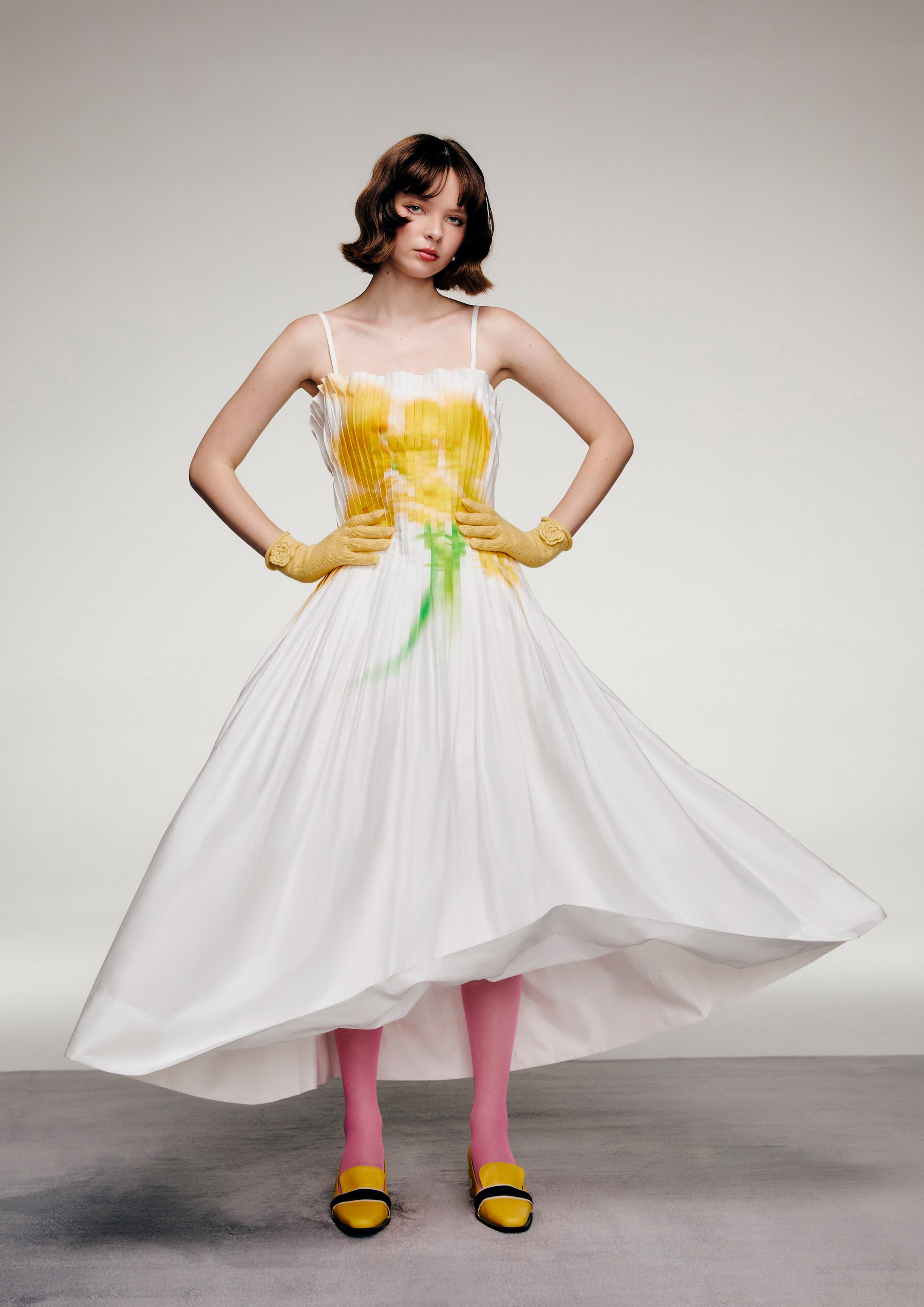 เดรสยาวสายเดี่ยวจับพลีท คอลเลกชัน Reviere