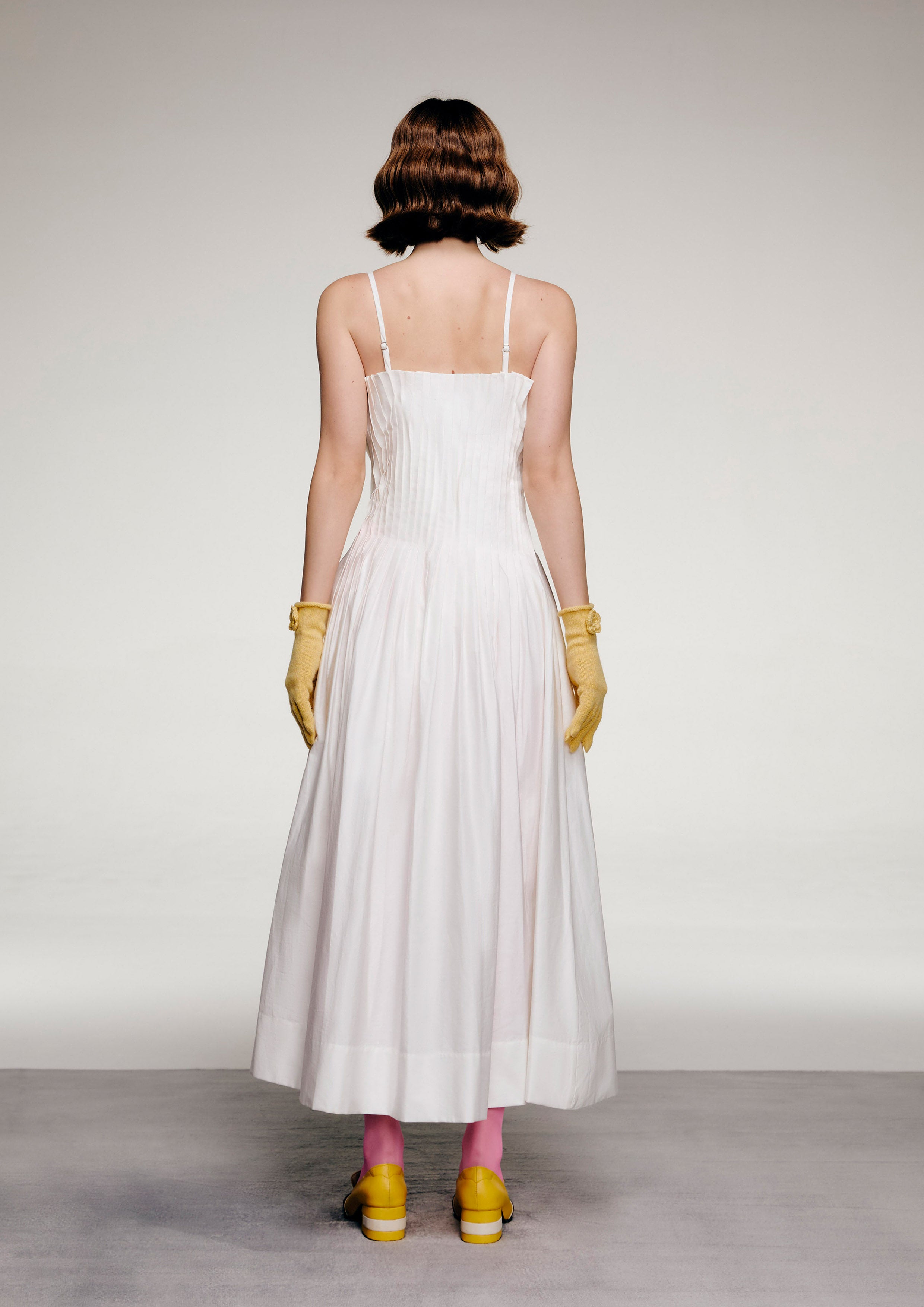 เดรสยาวสายเดี่ยวจับพลีท คอลเลกชัน Reviere