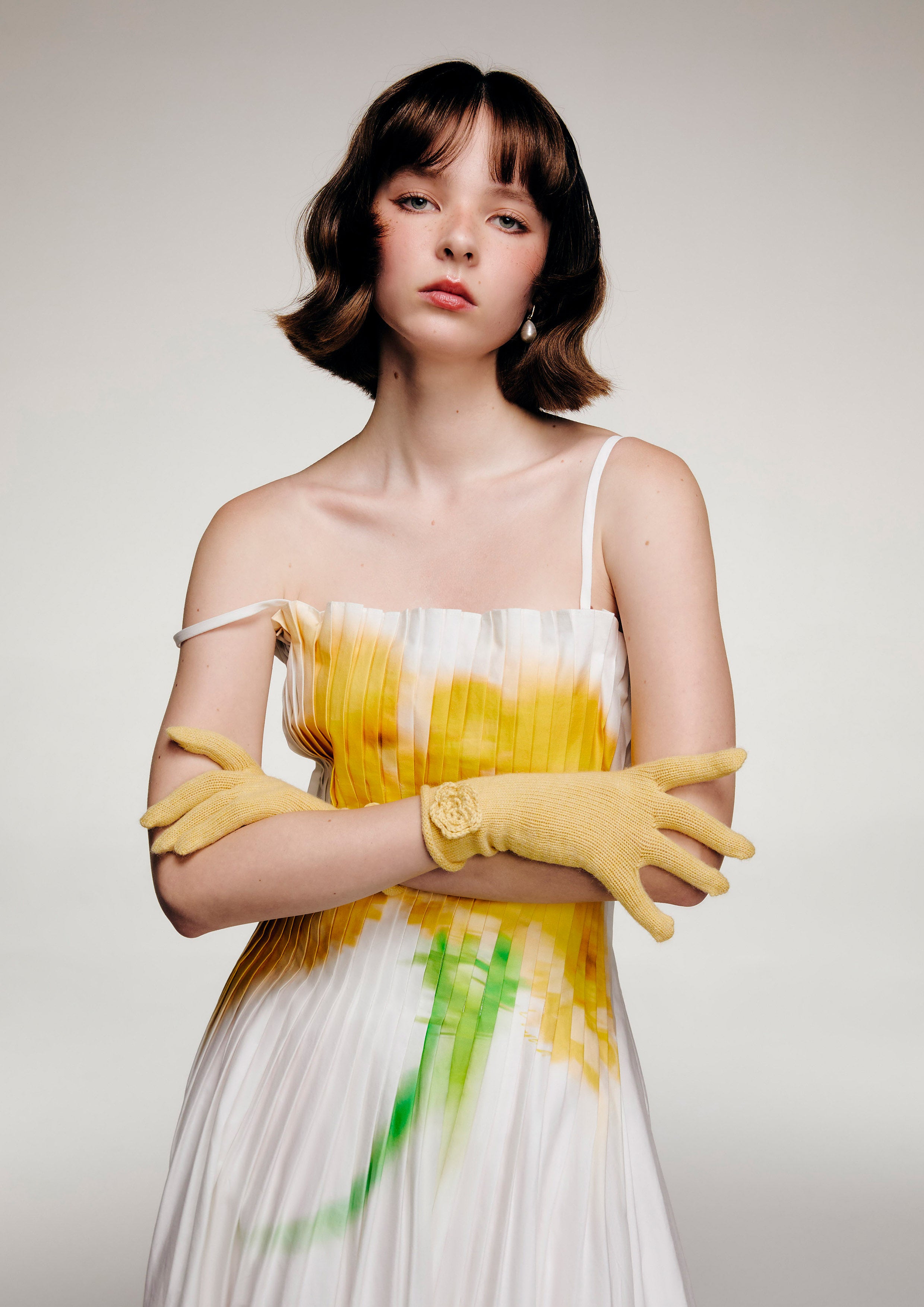 เดรสยาวสายเดี่ยวจับพลีท คอลเลกชัน Reviere