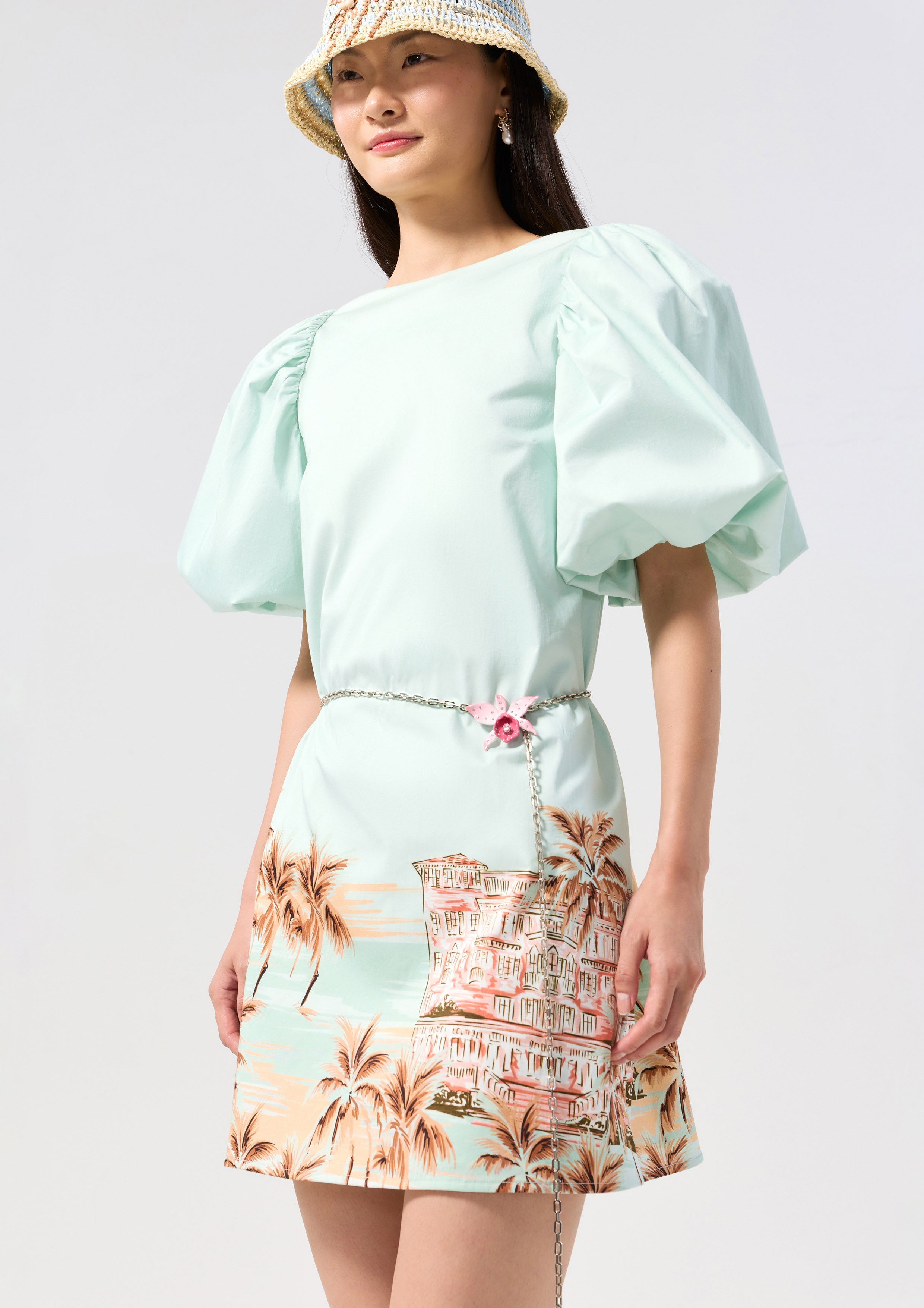 เข็มขัดสายโซ่ Heartbloom