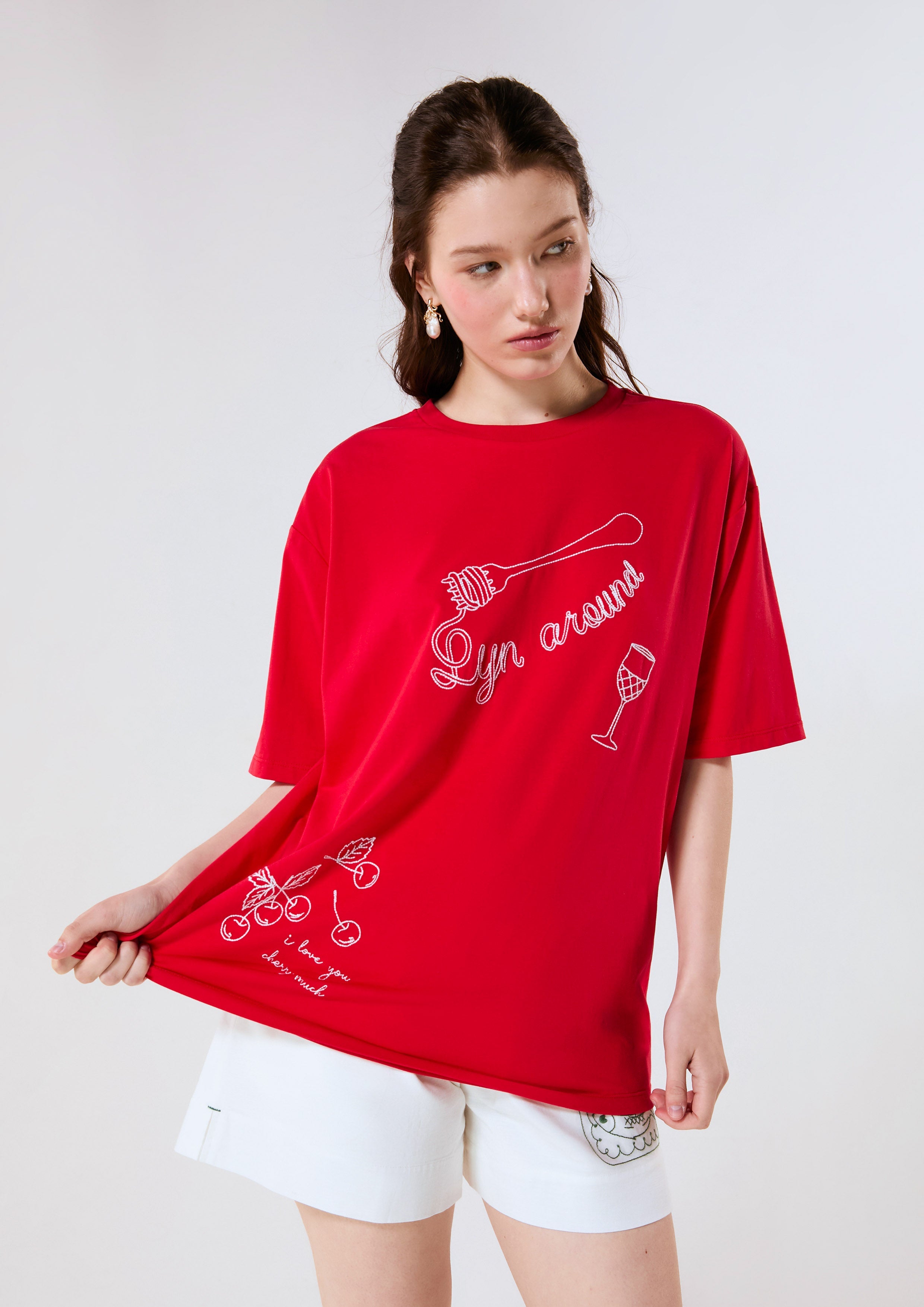 Contrast Embroideried Oversized T-Shirt Chasing the Sun