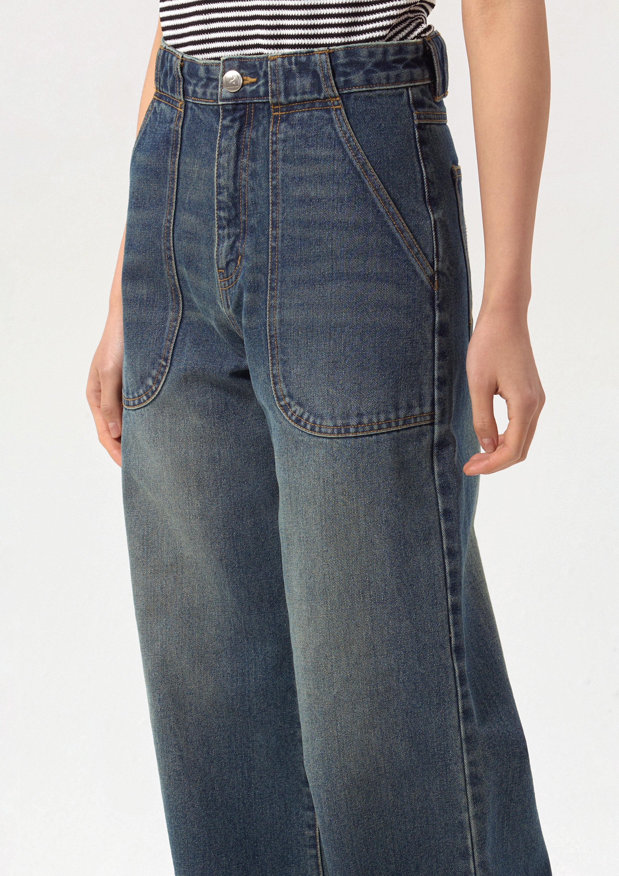 กางเกงเดนิมขากว้างสีเฟด คอลเลกชัน Basic Denim
