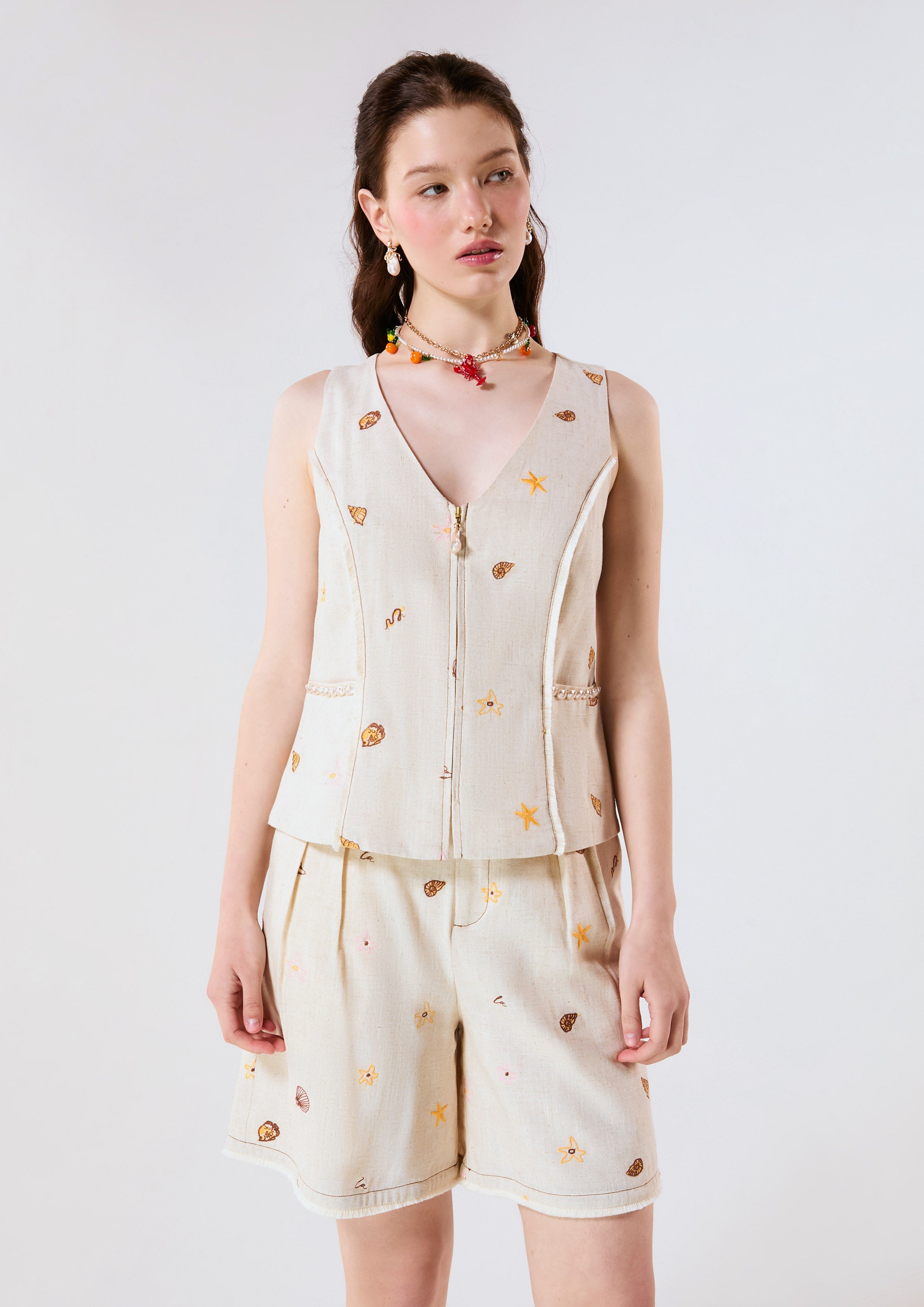 เสื้อกั๊กพิมพ์ลายแต่งซิปหน้า คอลเลกชัน Chasing the Sea