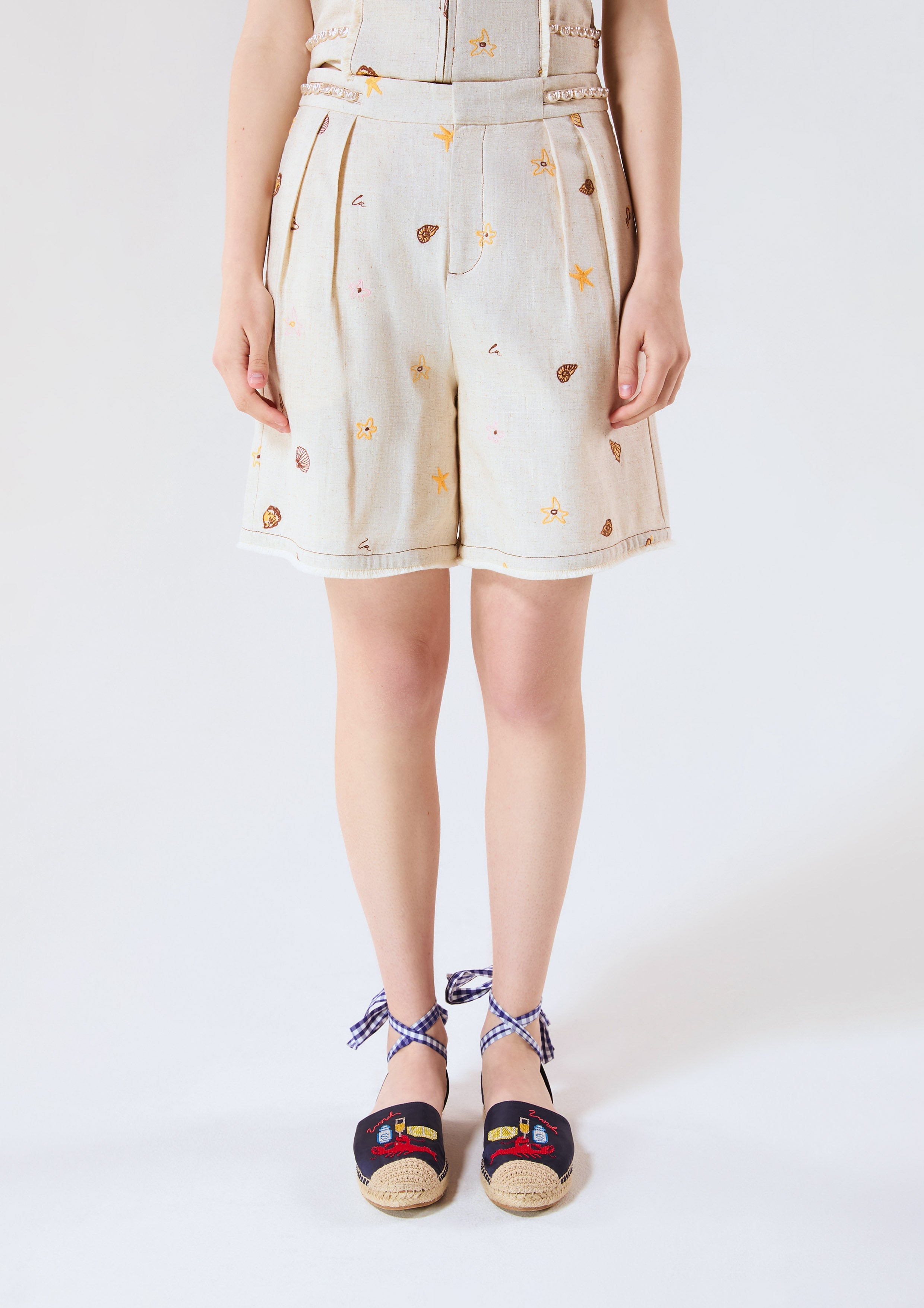 Pearl Bead Embellished Print Shorts Chasing the Sea