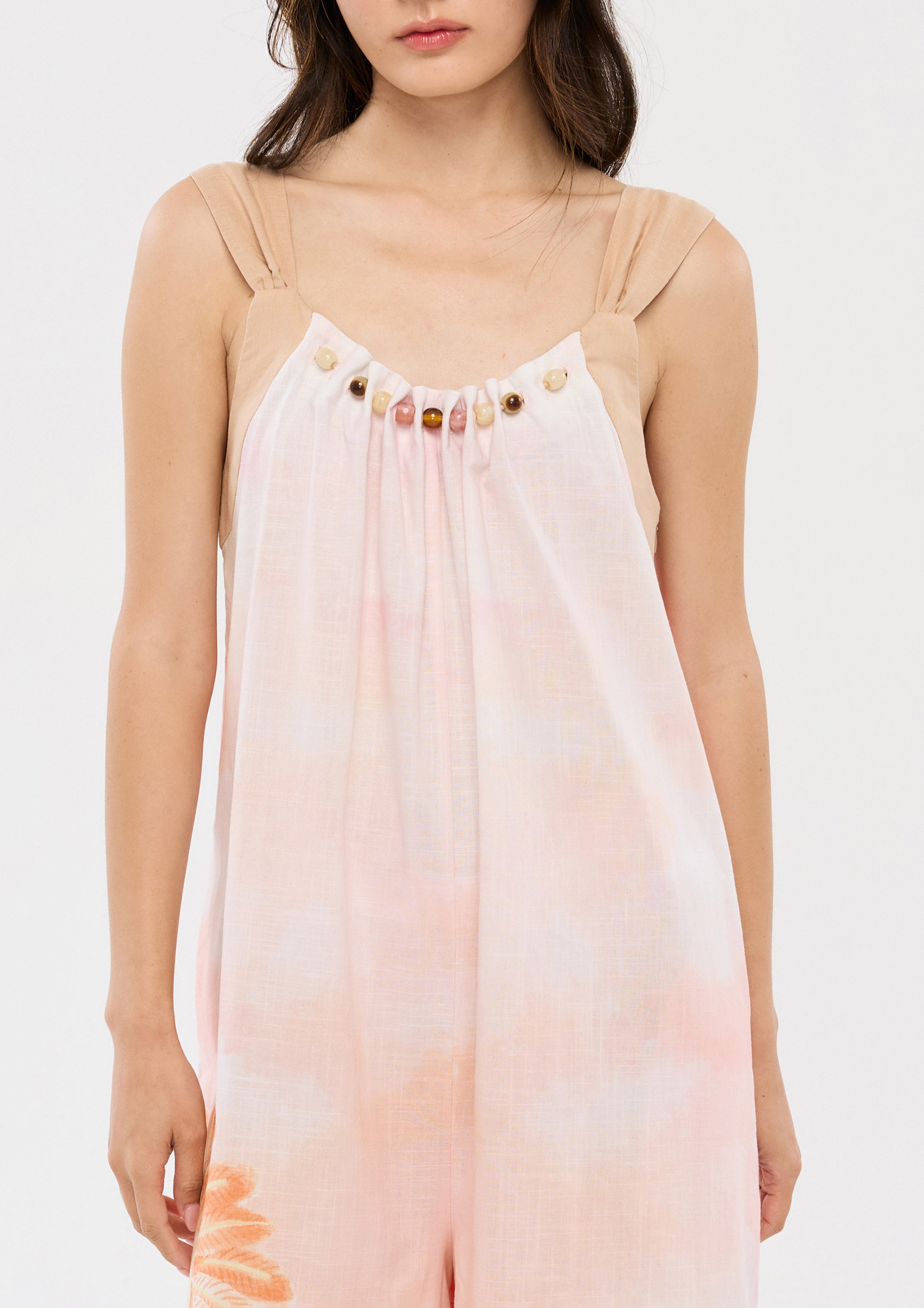 จัมพ์สูทพิมพ์ลายตกแต่งลูกปัดมุก คอลเลกชัน Oasis