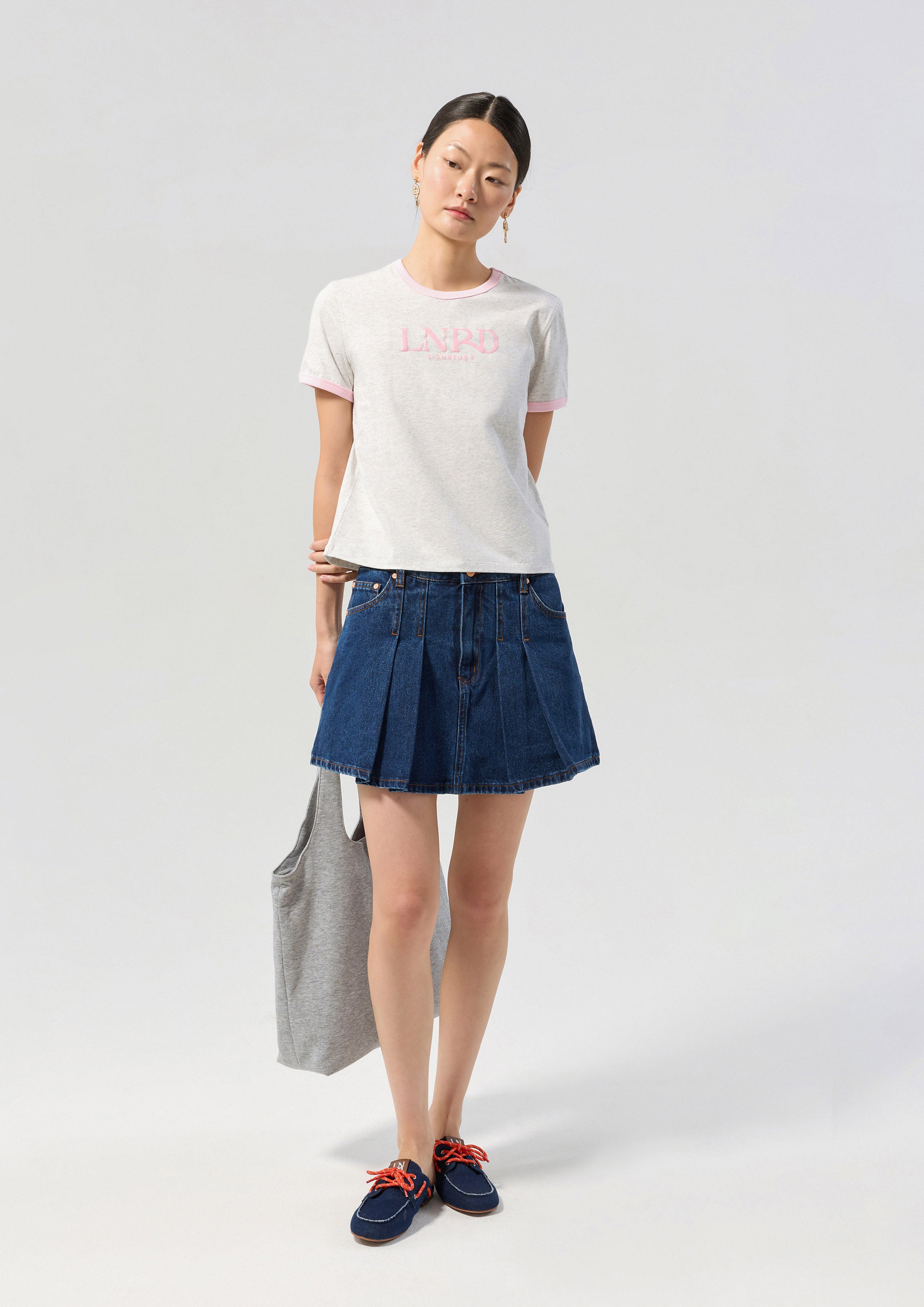 Contrast Logo Short Sleeve T-Shirt LNRD Signature