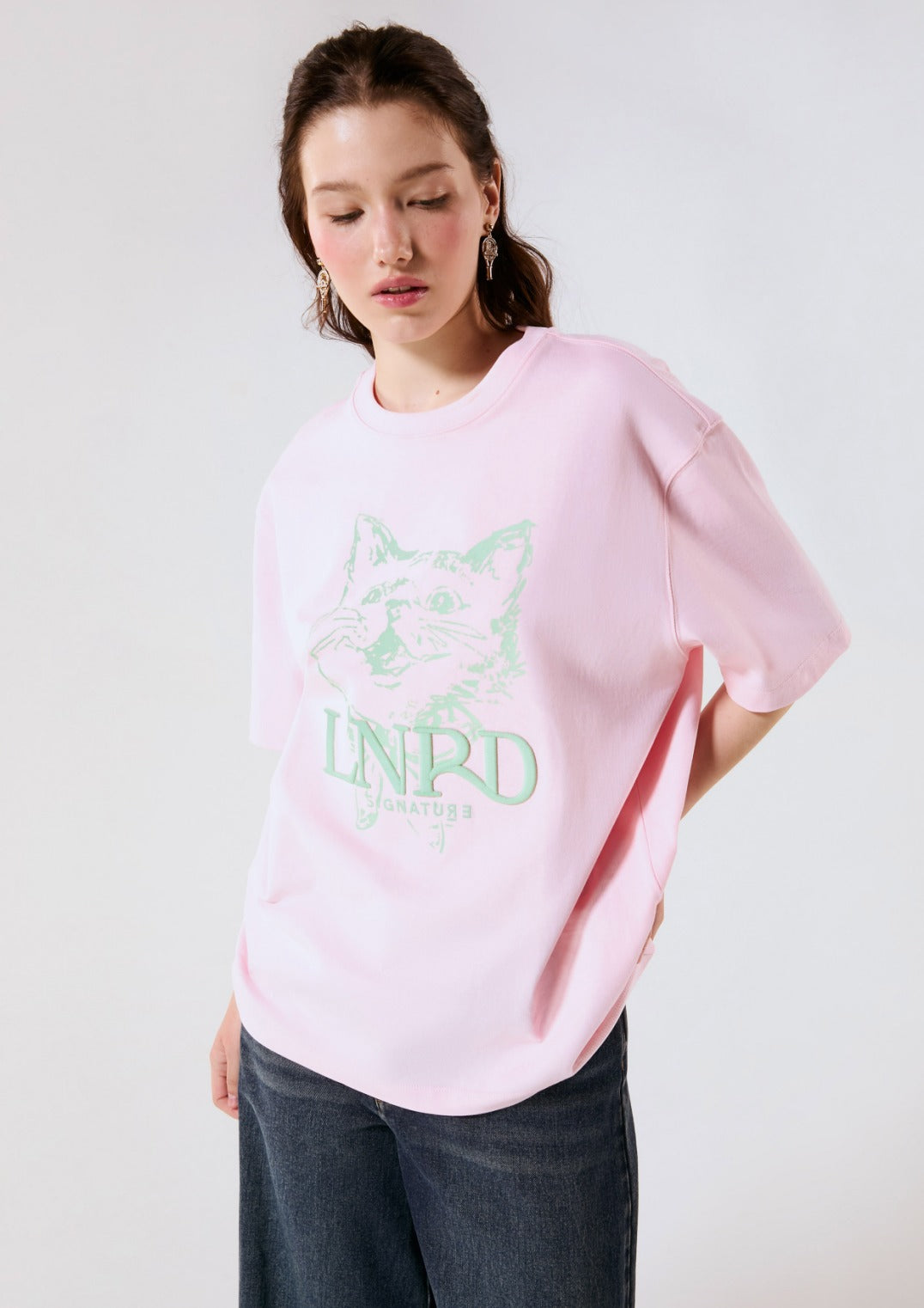 Tabby Cat Logo Oversized T-Shirt LNRD Signature