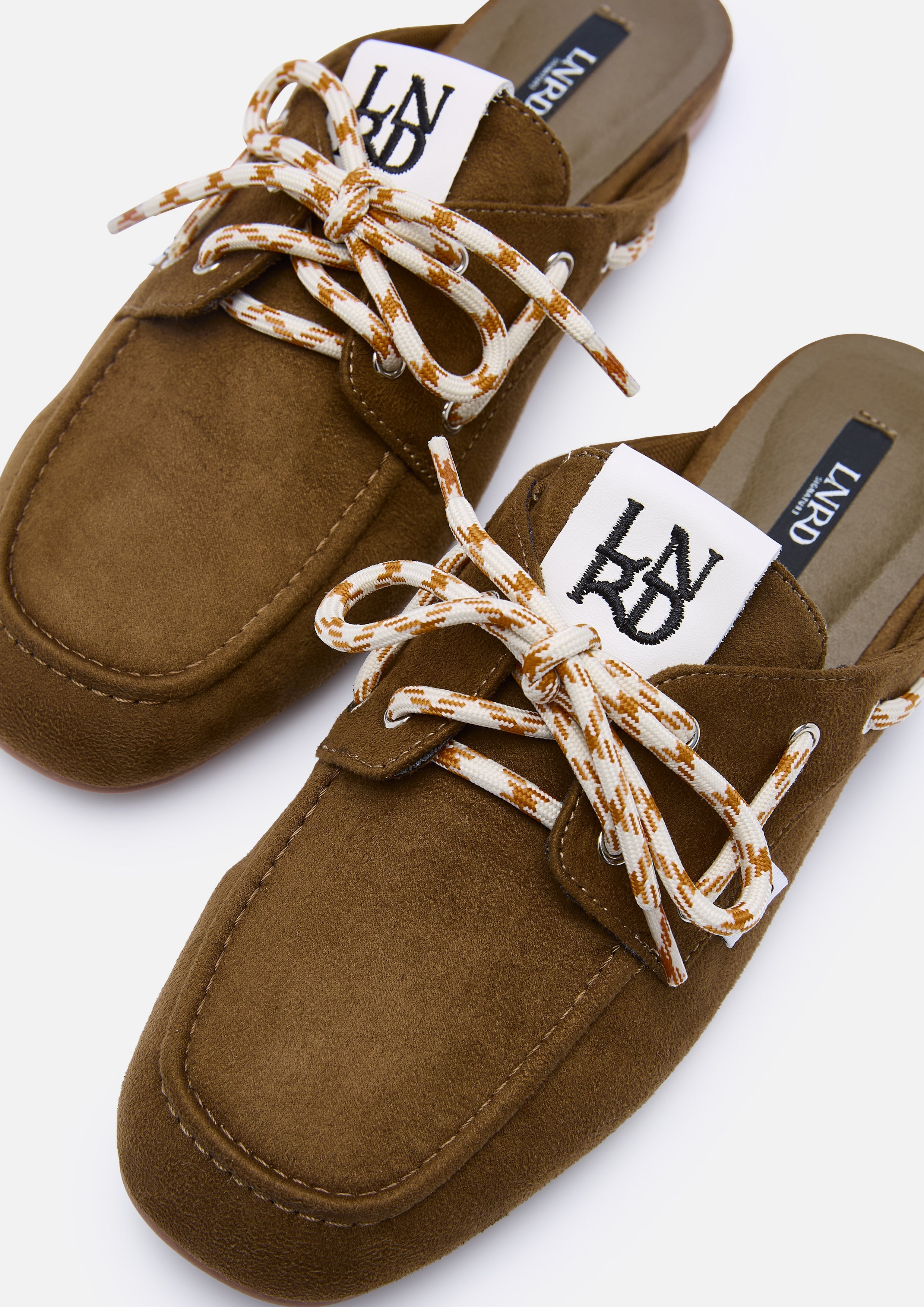 รองเท้าแตะเปิดส้นเท้า Bonnie Slipper คอลเลกชัน LNRD Signature