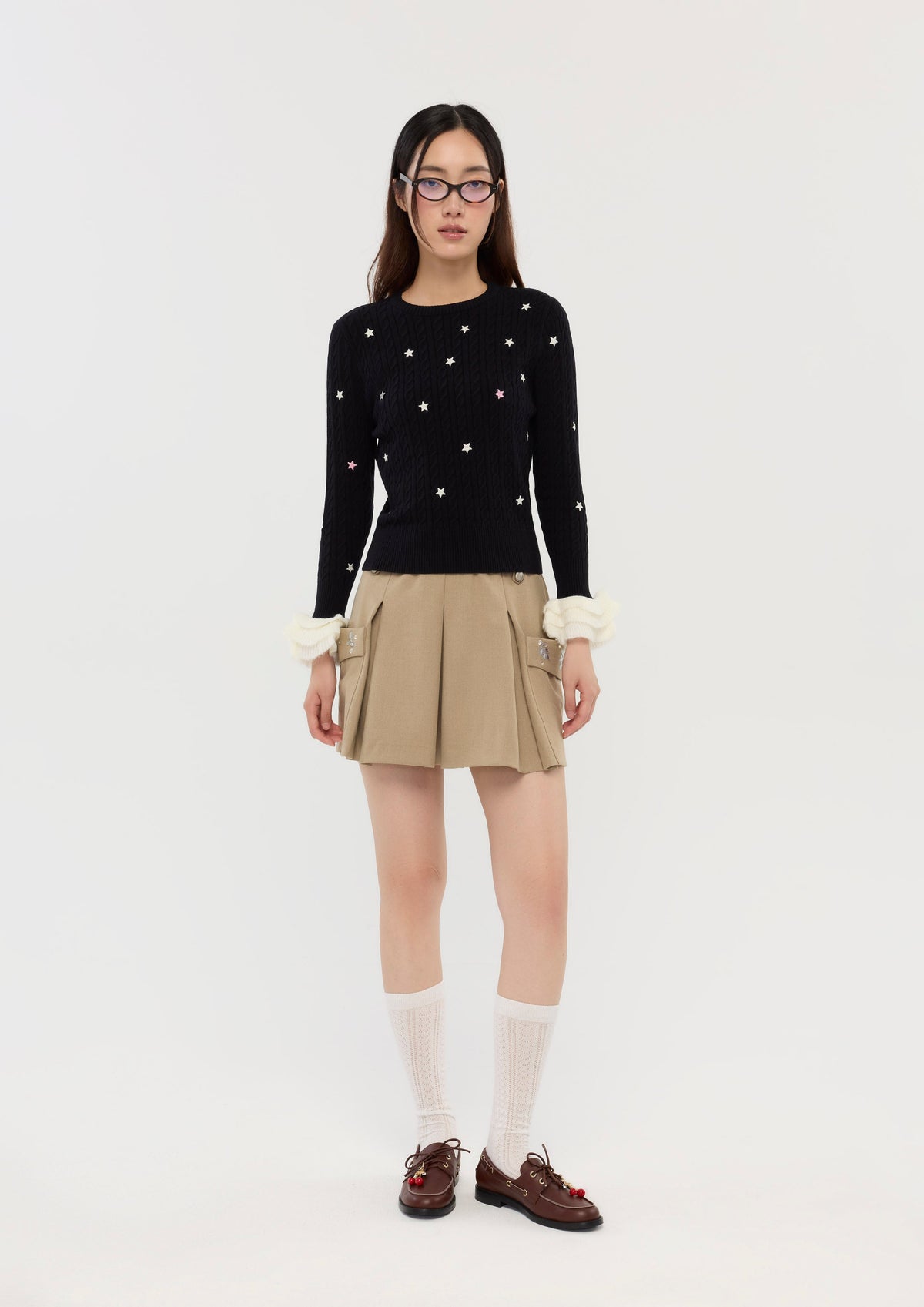 เสื้อนิตถักเคเบิลแต่งลายดาว คอลเลกชัน In Dream's Orbit