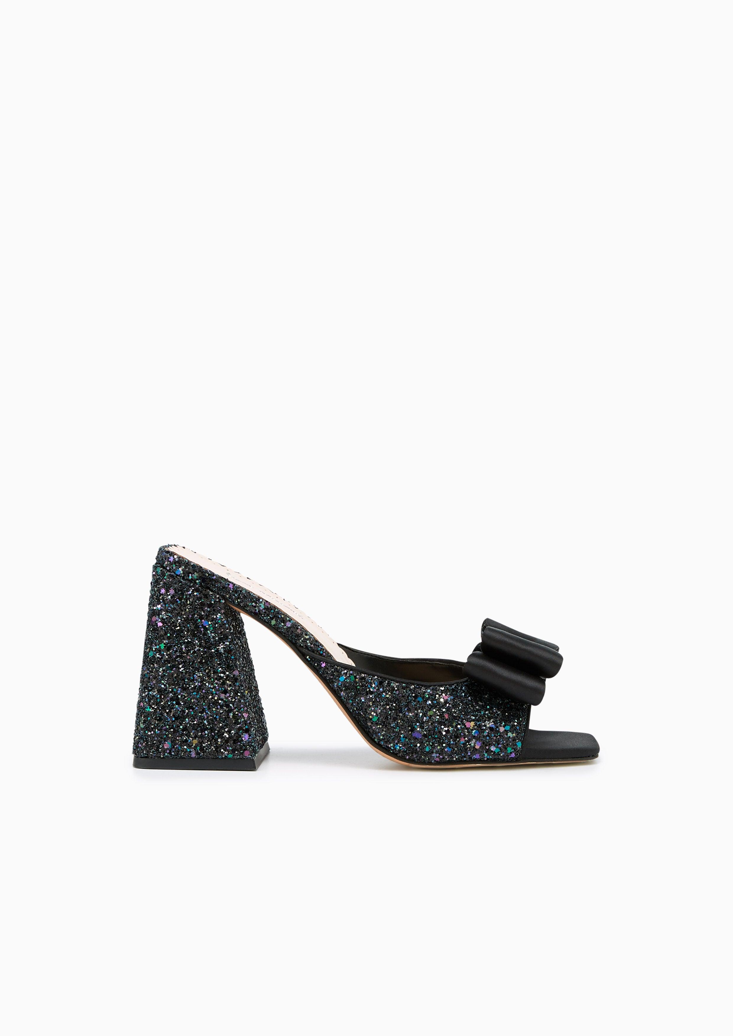 Emma Heel Sandals Black Lyn around