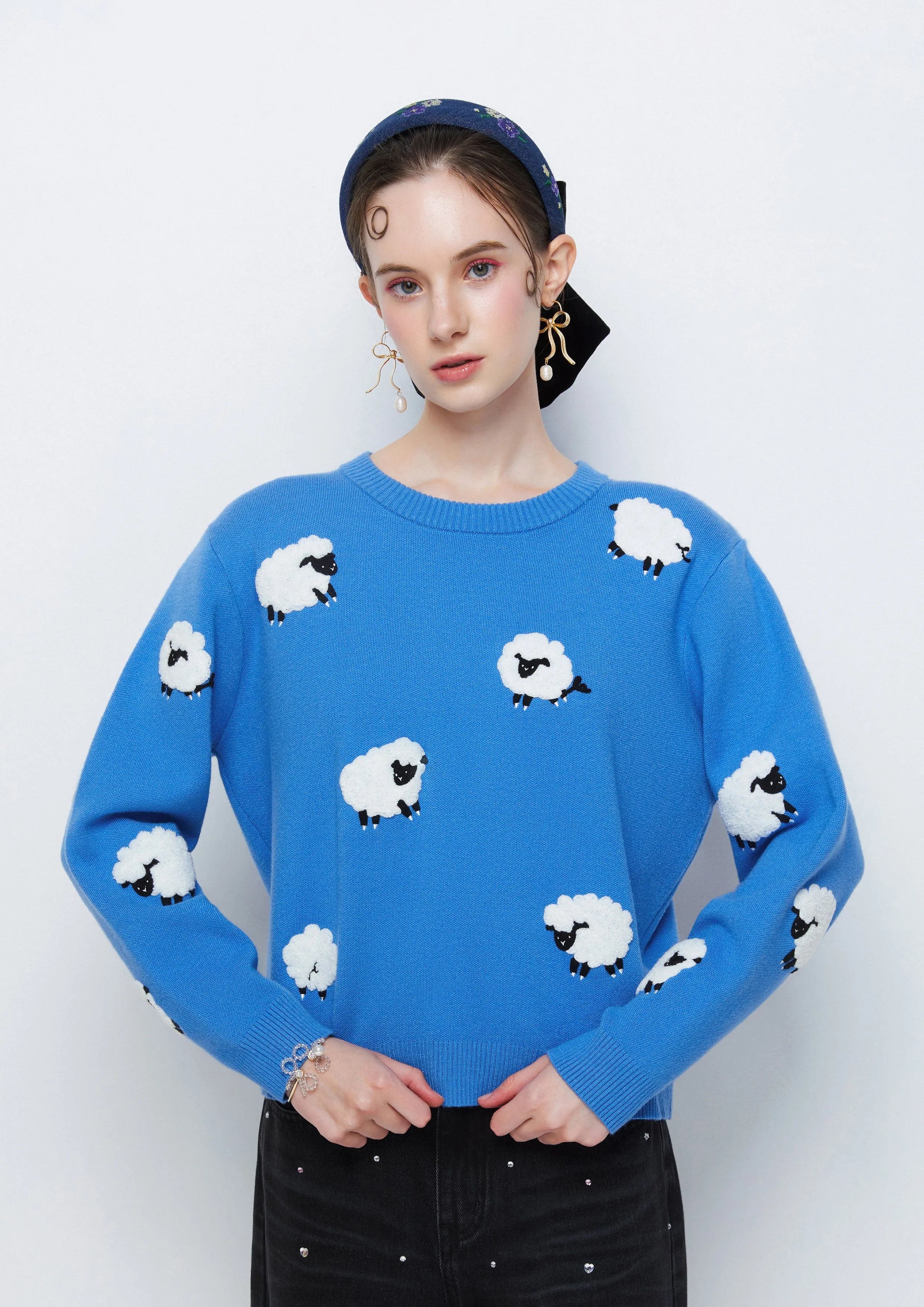 Sheep Field Pullover Fluffy Dreamer Collection
