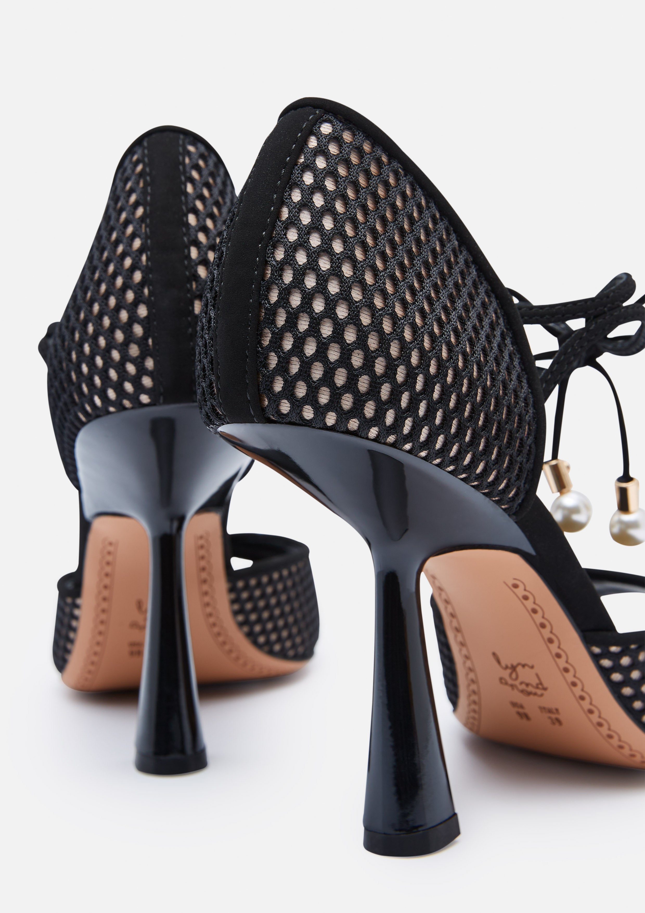 รองเท้าส้นสูง Fay