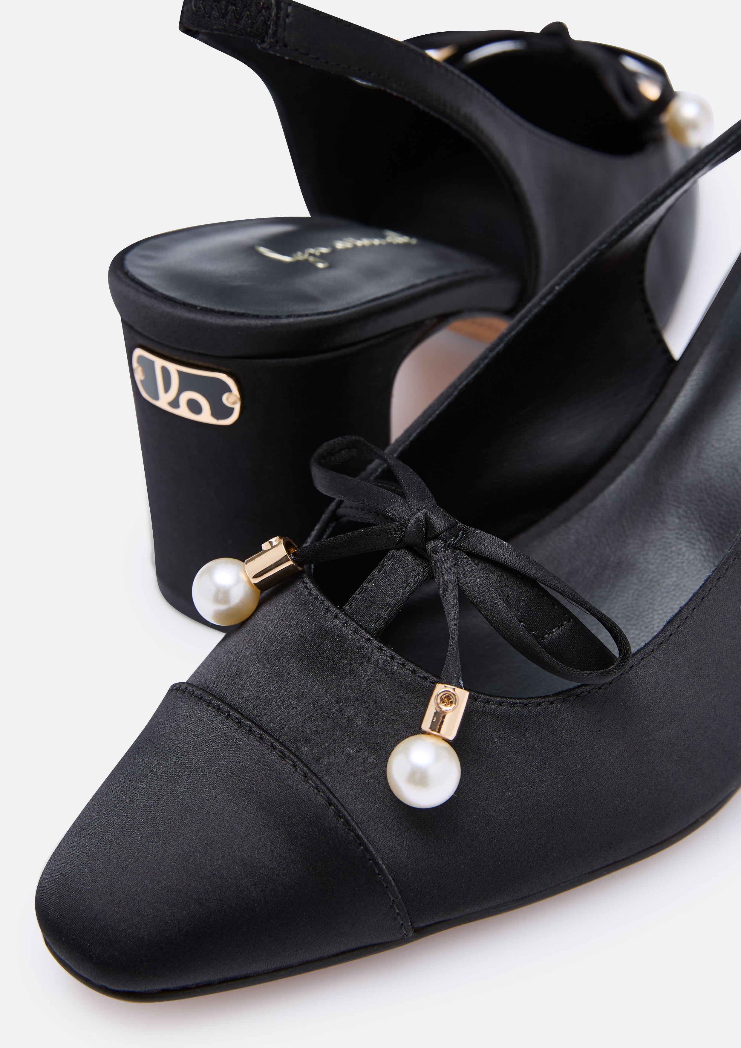 รองเท้าส้นสูงรัดส้นเท้า Kay 