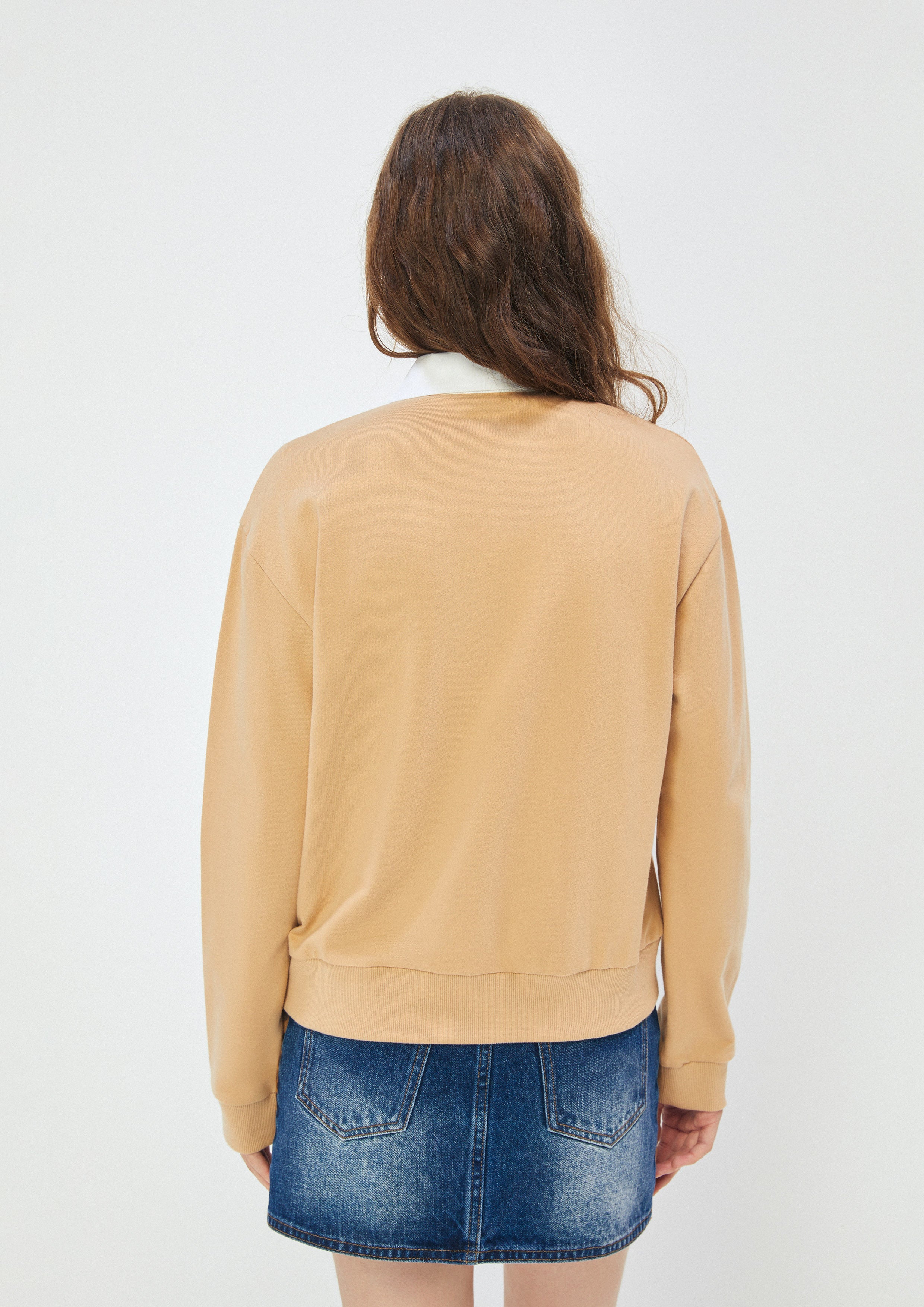 เสื้อพูลโอเวอร์ปกคออสมมาตร คอลเลกชัน Safari Vibes