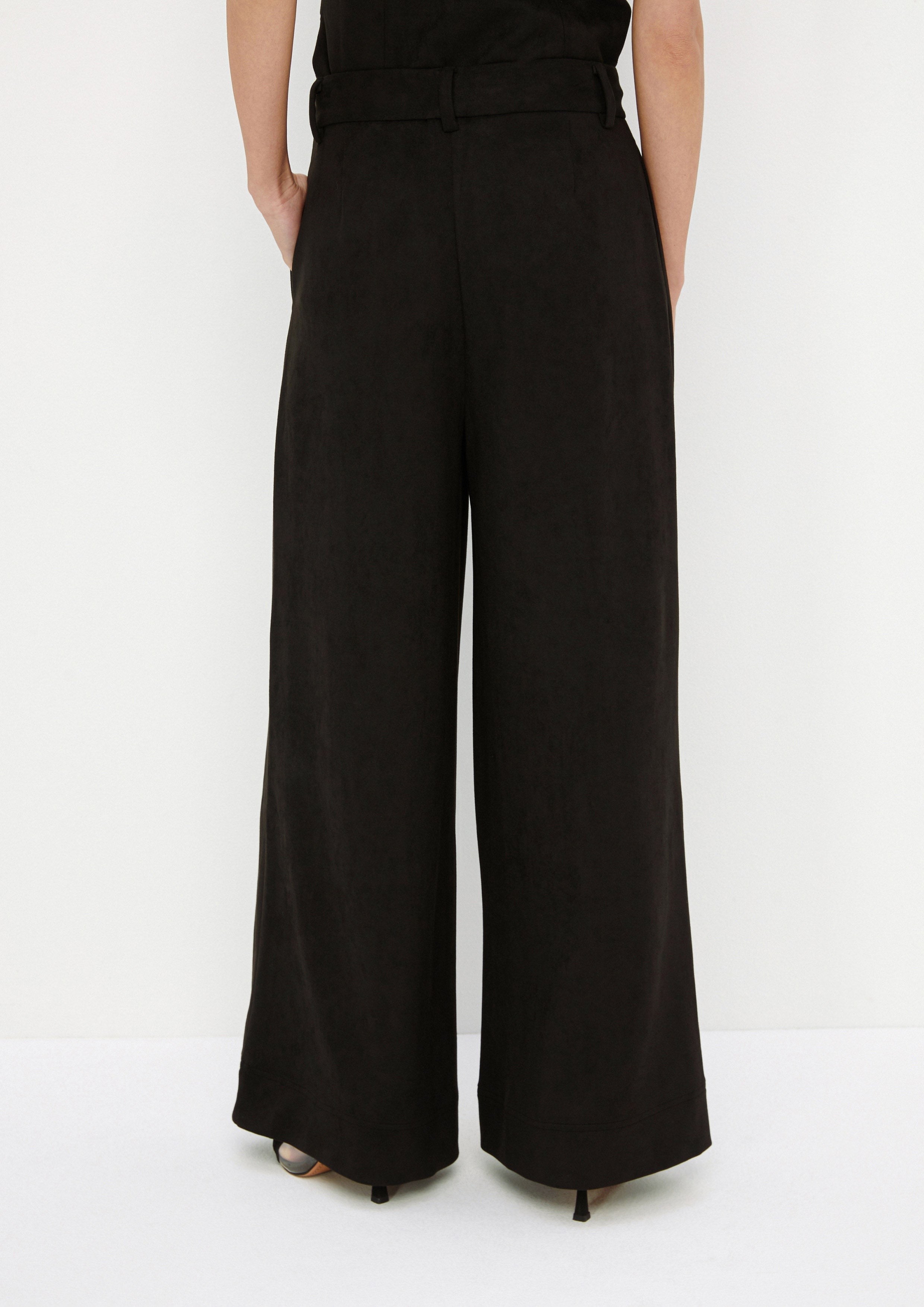 Pleated Wide Leg Pants Drowning In Love