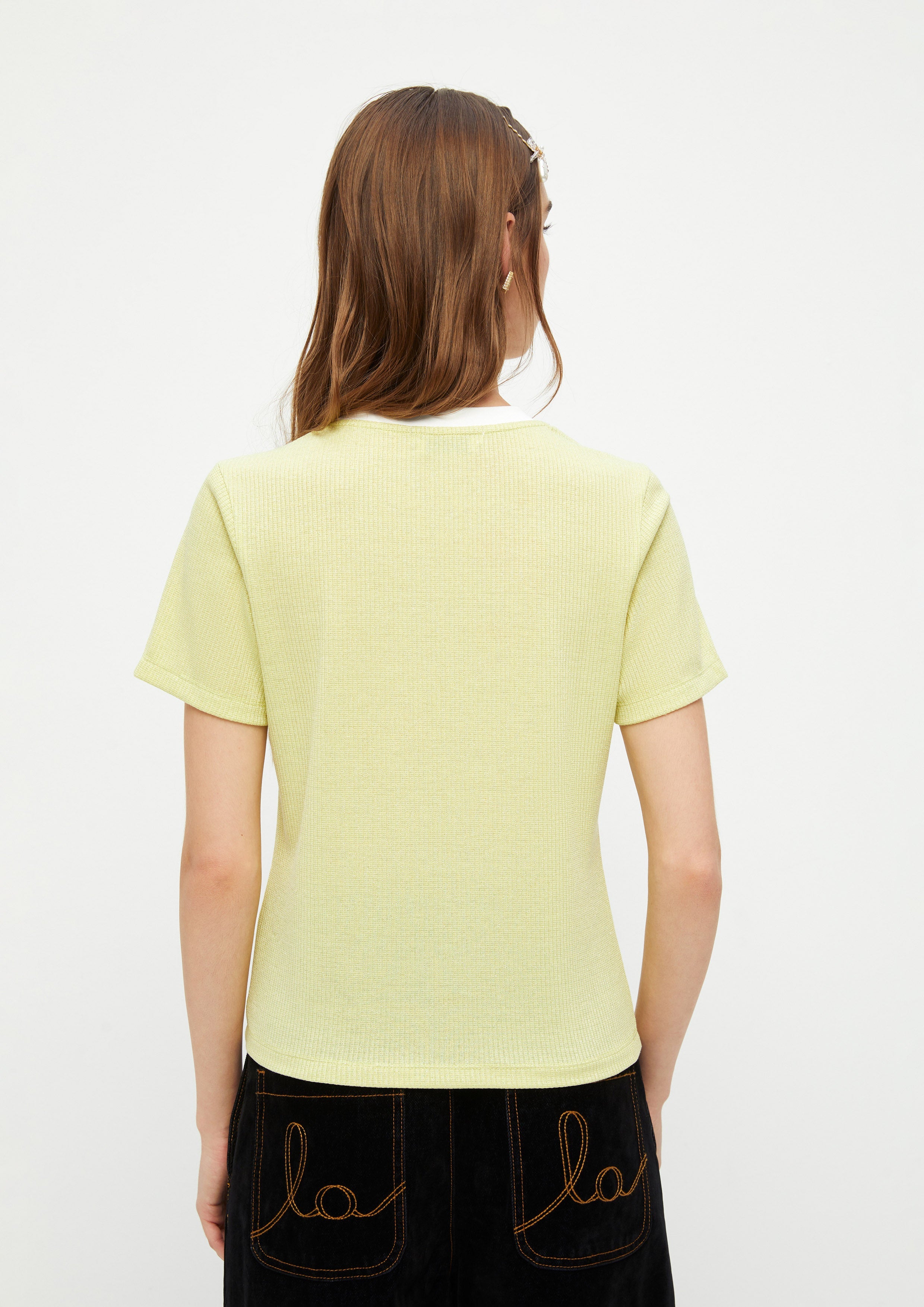 เสื้อแขนสั้นปักโลโก้