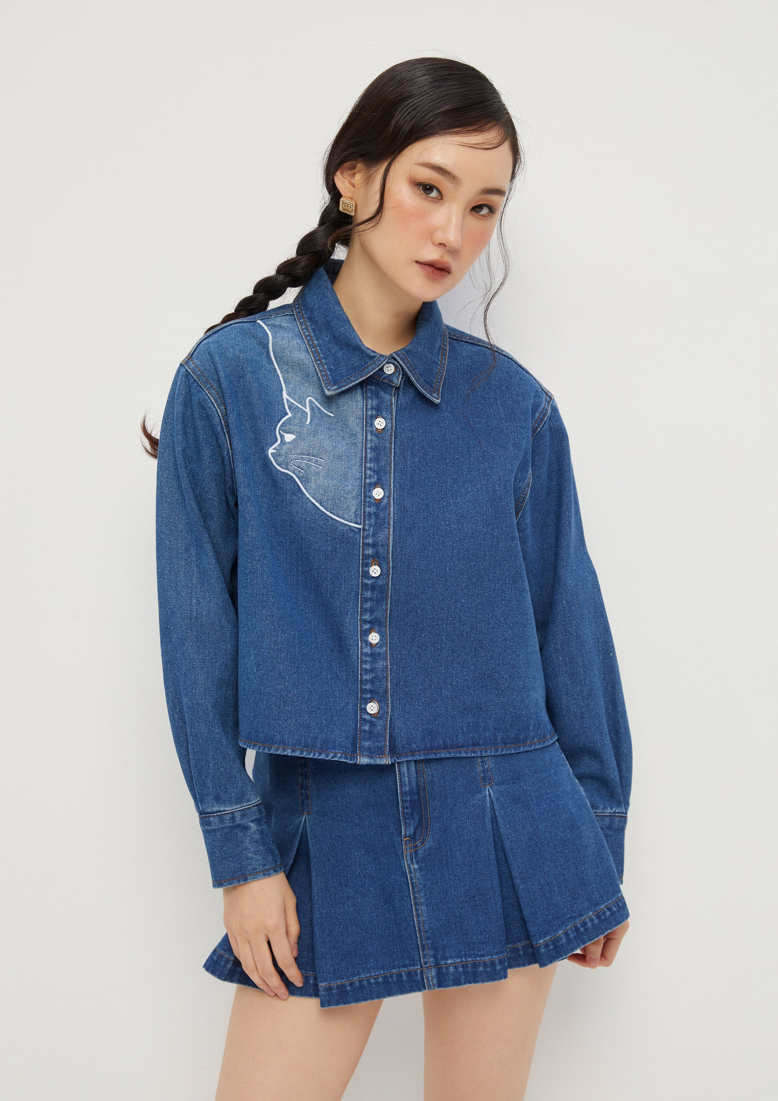 Cat Embroidery Crop Denim Shirt The Eyes of Jungle
