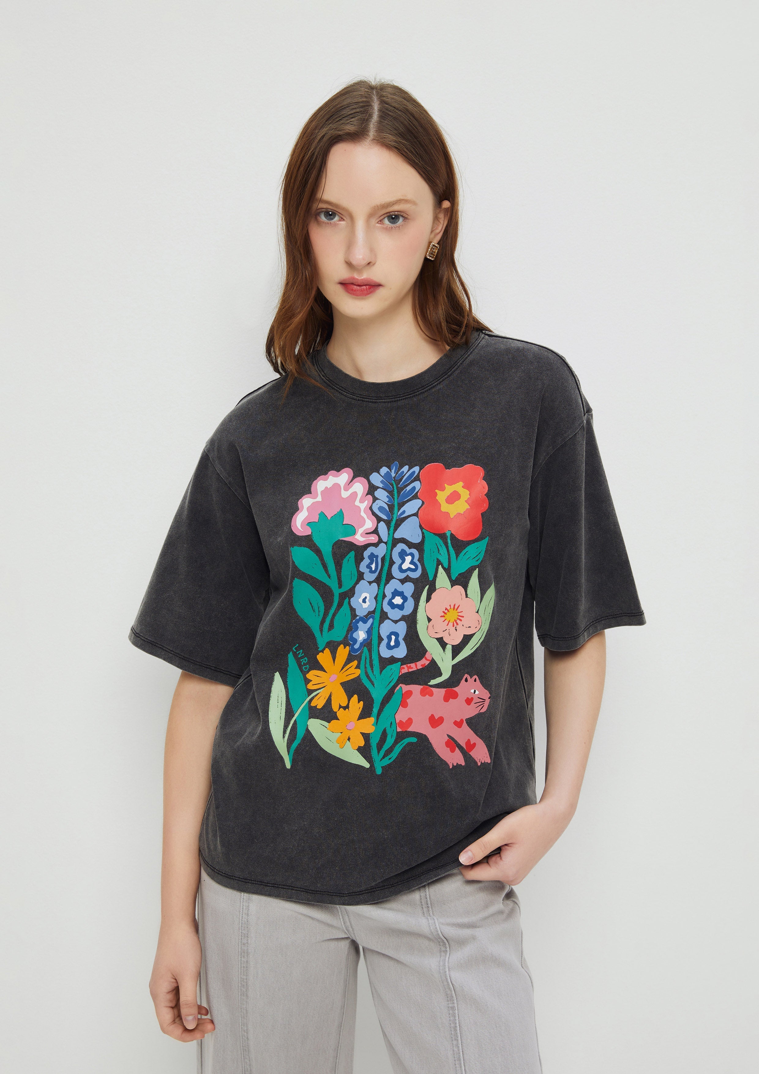 เสื้อยืดแขนสั้นพิมพ์ลาย คอลเลกชัน Enchaned Forest
