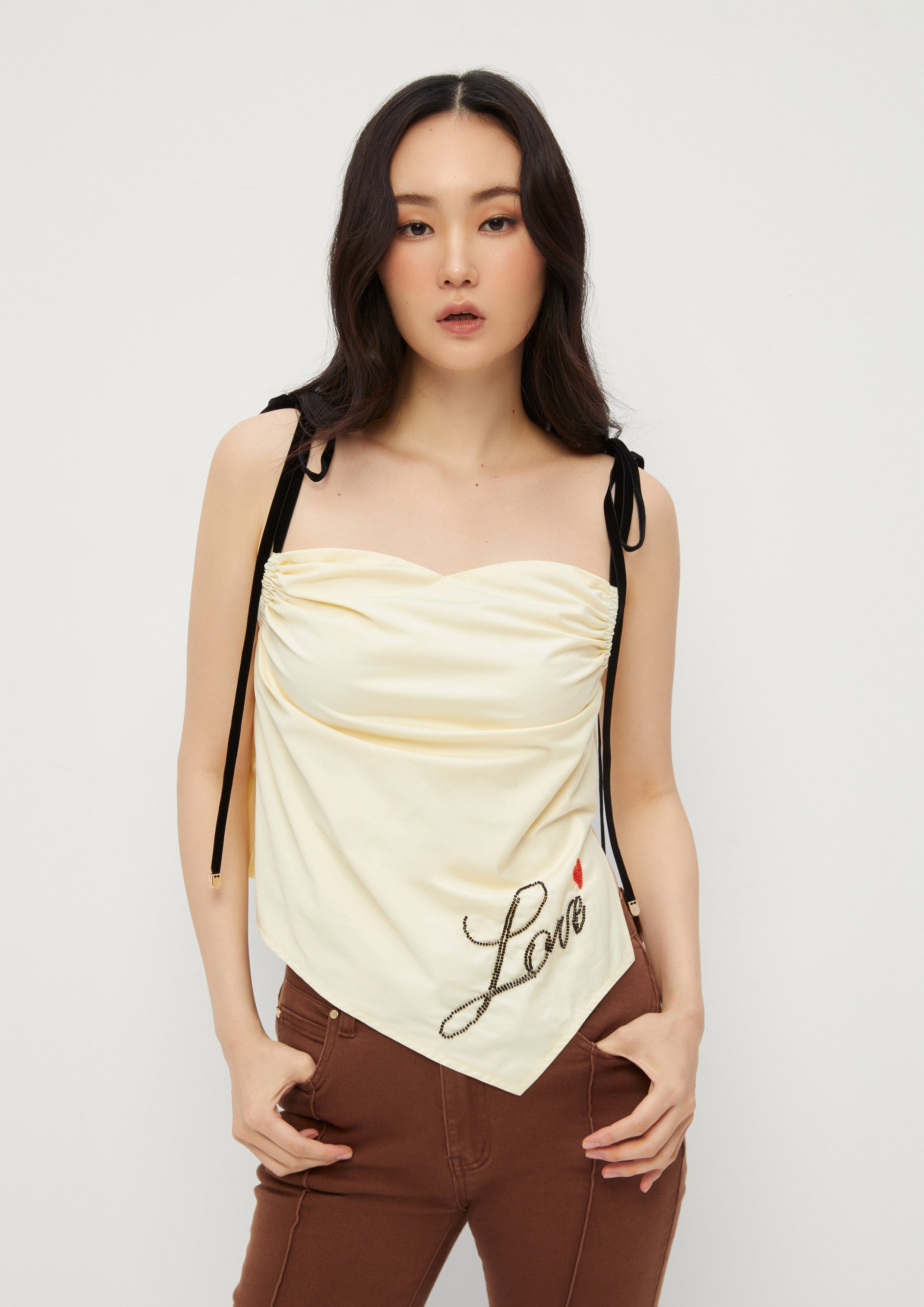 เสื้อสายเดี่ยวปักลาย คอลเลกชัน Adam's Lust