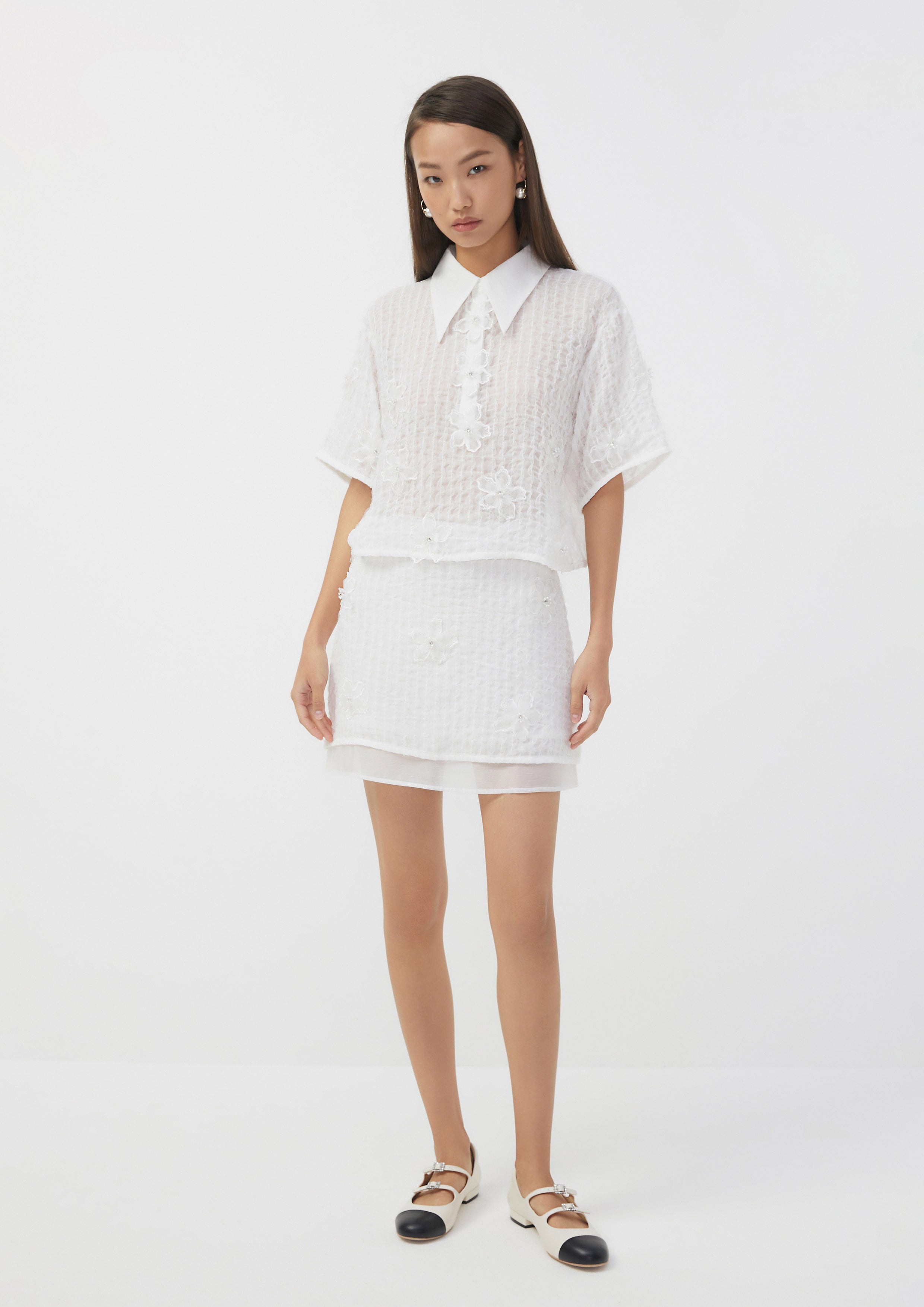 Embroidered Sheer Top with Floral Appliqué Doppla Essenza