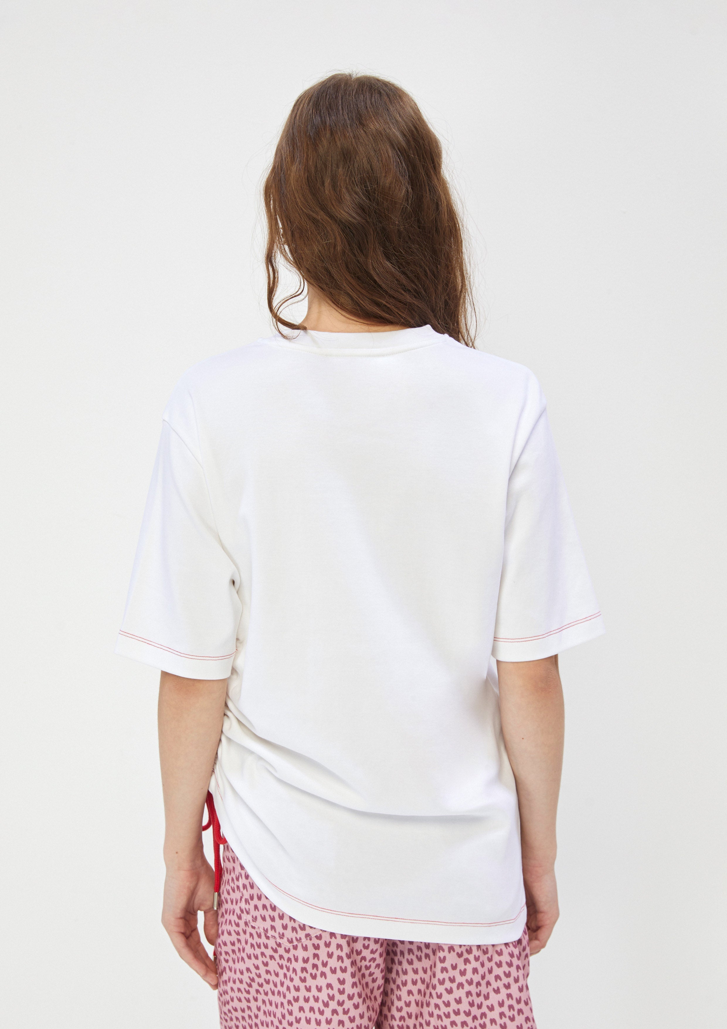 เสื้อยืด พิมพ์ลาย สตรอเบอร์รี่