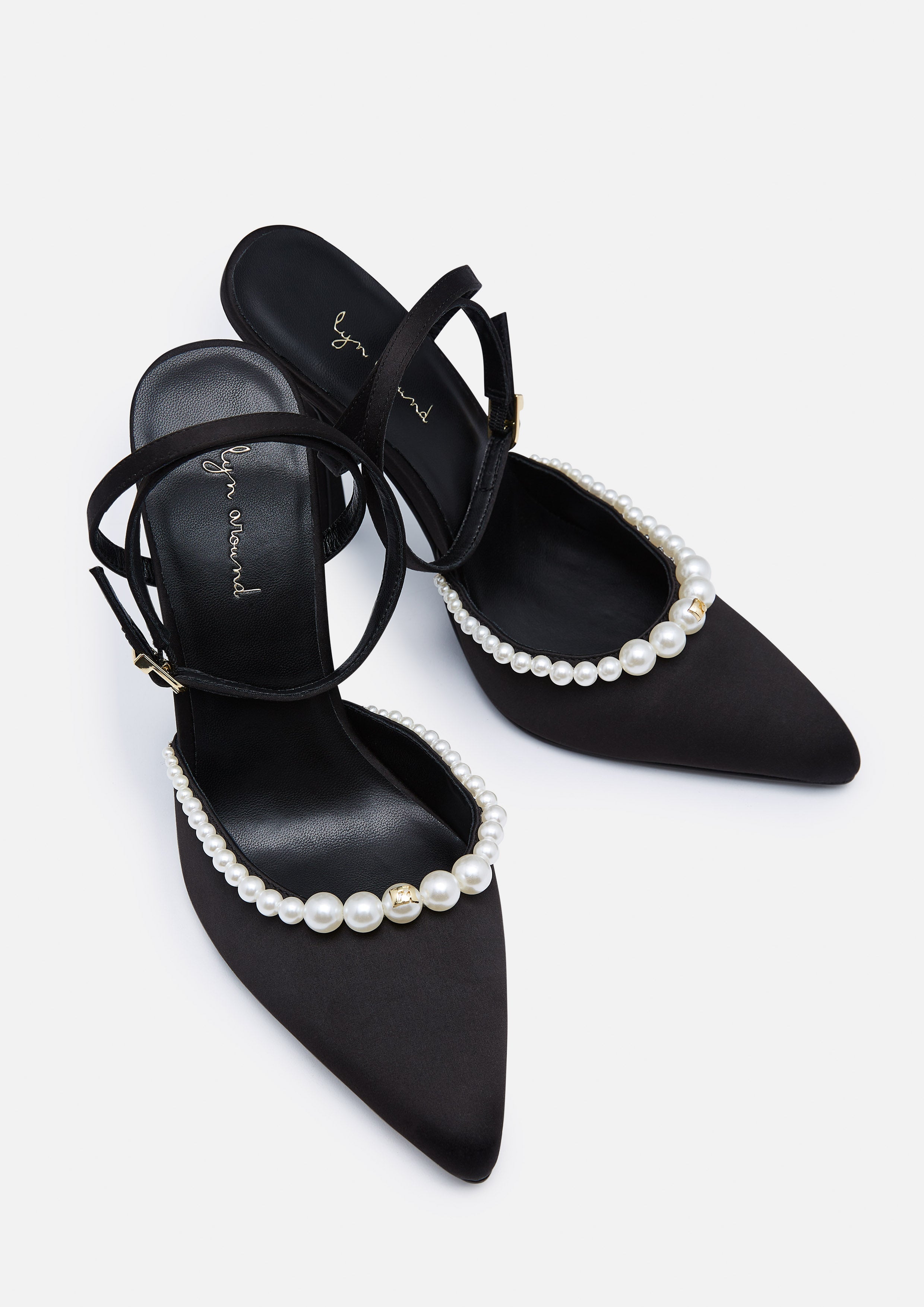 Julietta Pumps