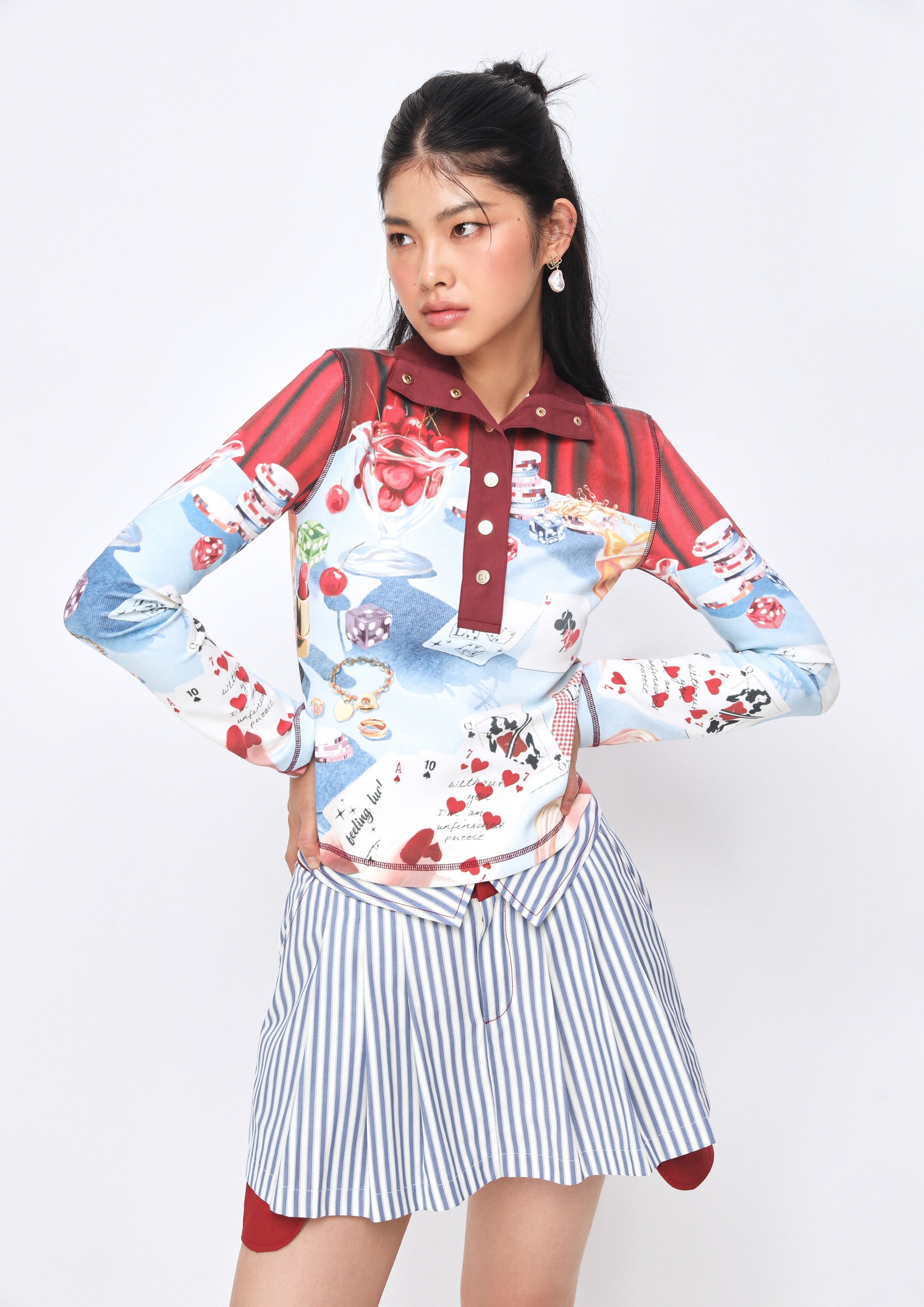 เสื้อแขนยาวพิมพ์ลาย คอลเลกชัน Crisp Croupier