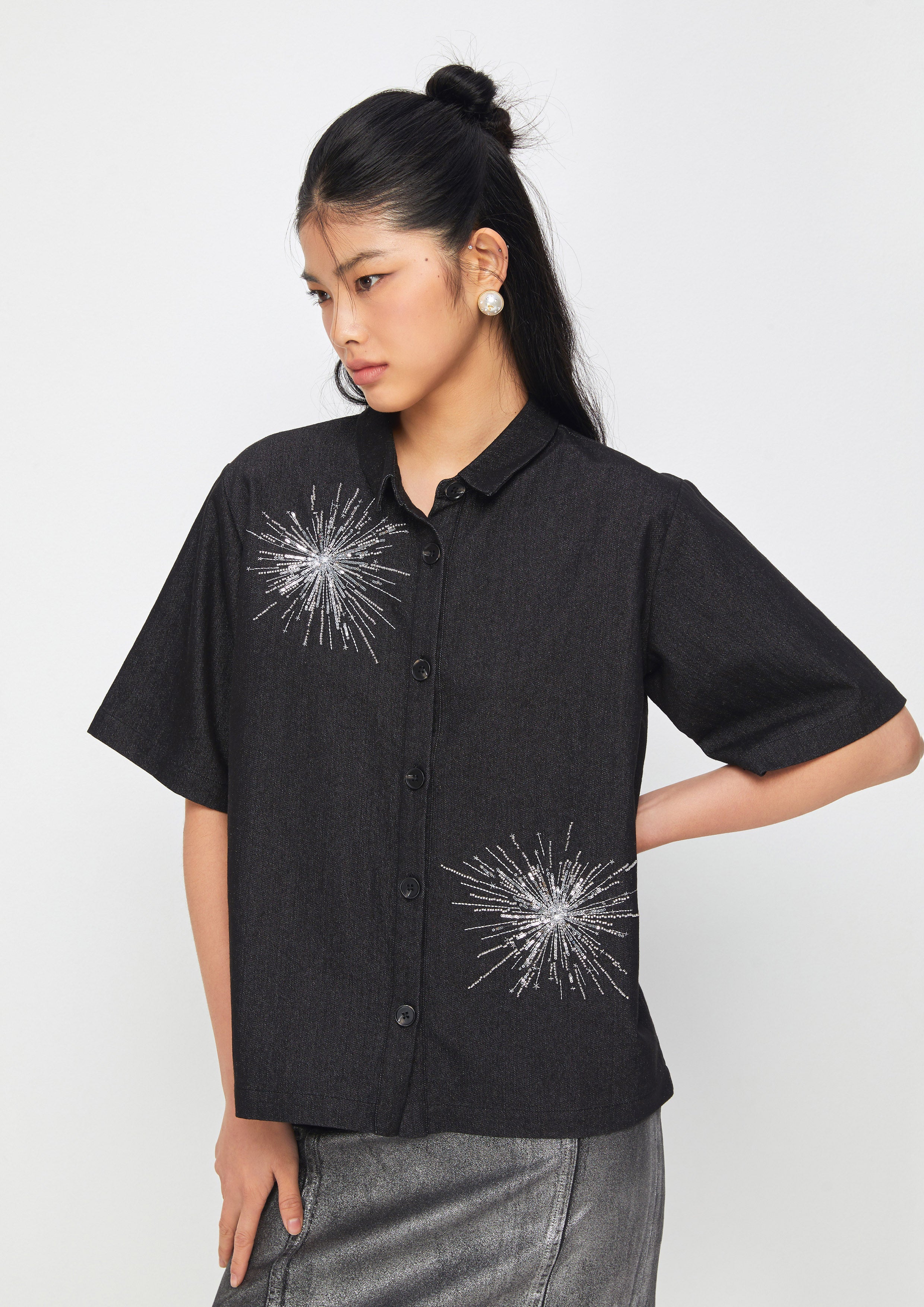 เสื้อเชิ้ตเดนิมปักเลื่อมและคริสตัล คอลเลกชัน Check Mate