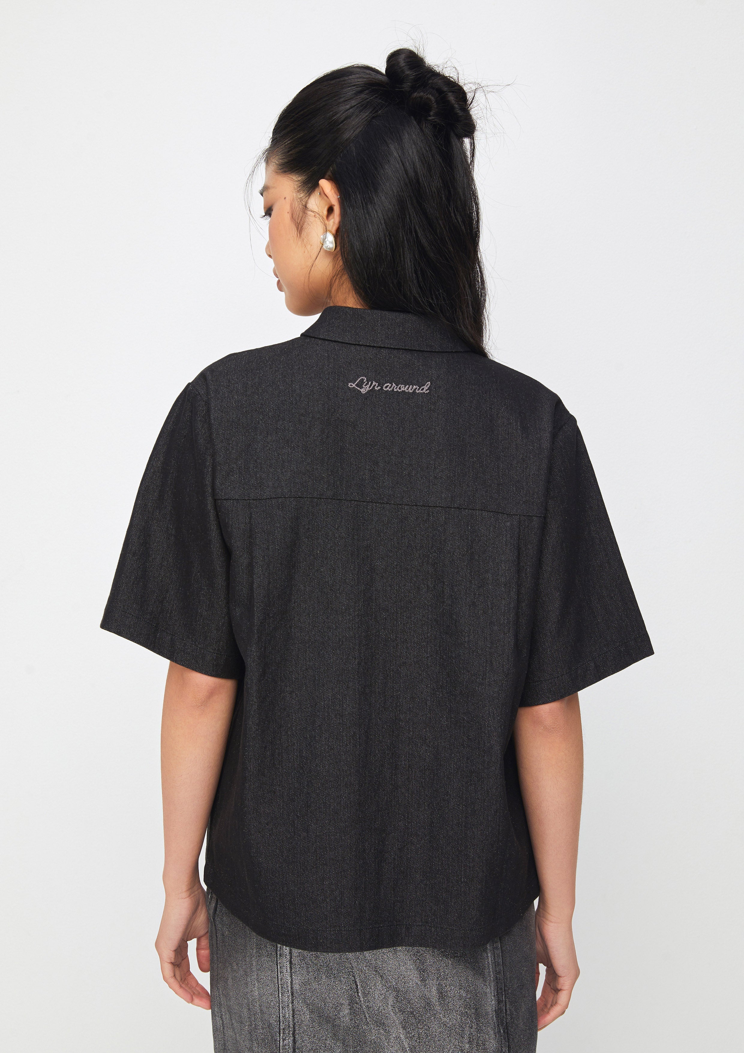 เสื้อเชิ้ตเดนิมปักเลื่อมและคริสตัล คอลเลกชัน Check Mate