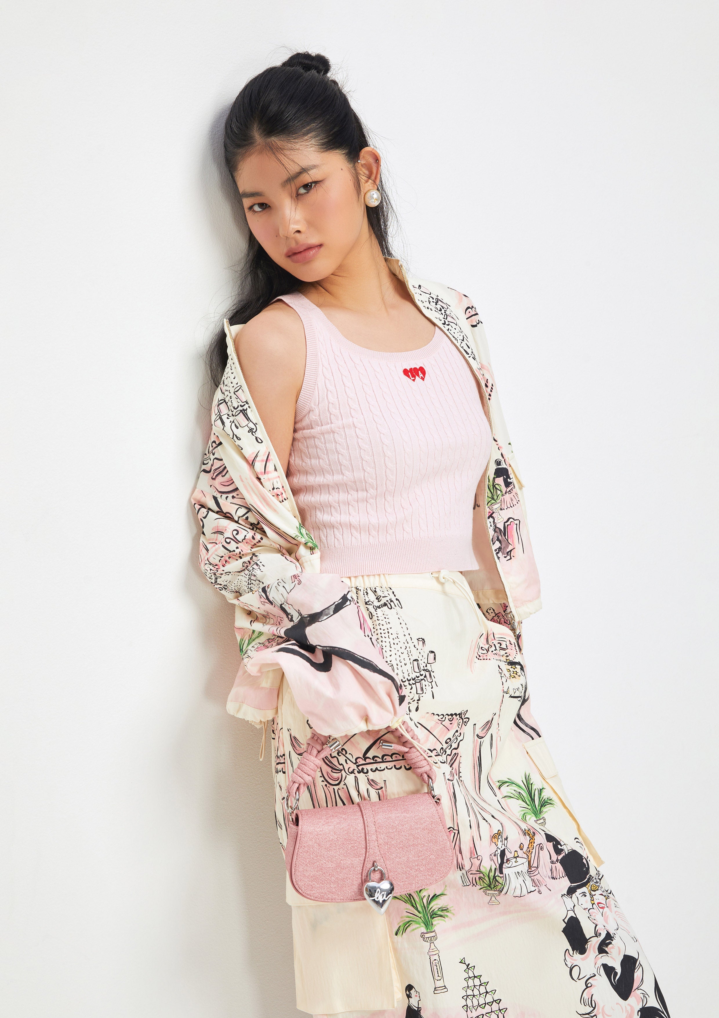 เสื้้อกล้ามนิตเคเบิ้ลปักโลโก้ คอลเลกชัน Casual Chic
