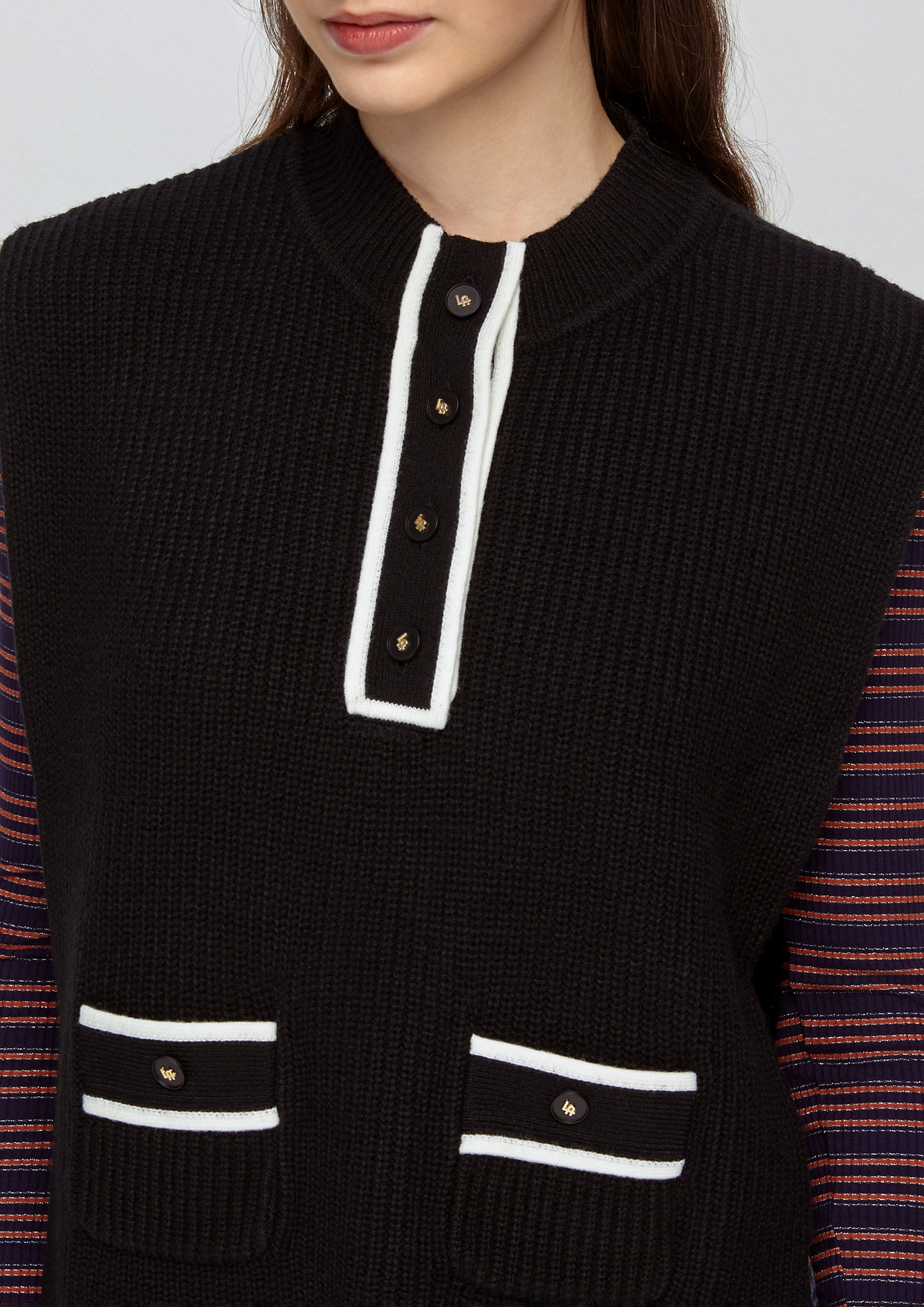 Knitted Sleeveless Top Let's Play a Game