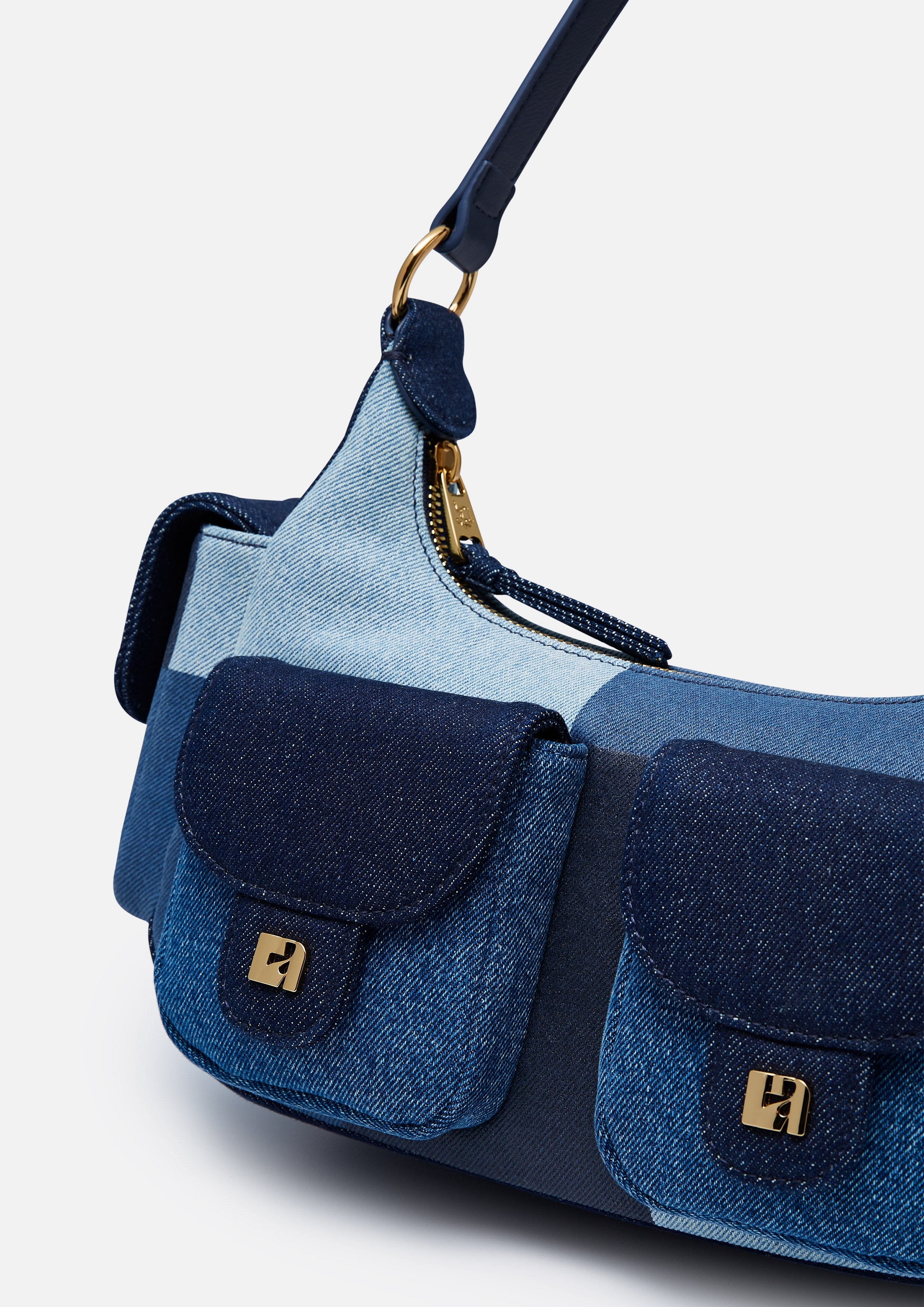 กระเป๋าสะพายไหล่ Trippana