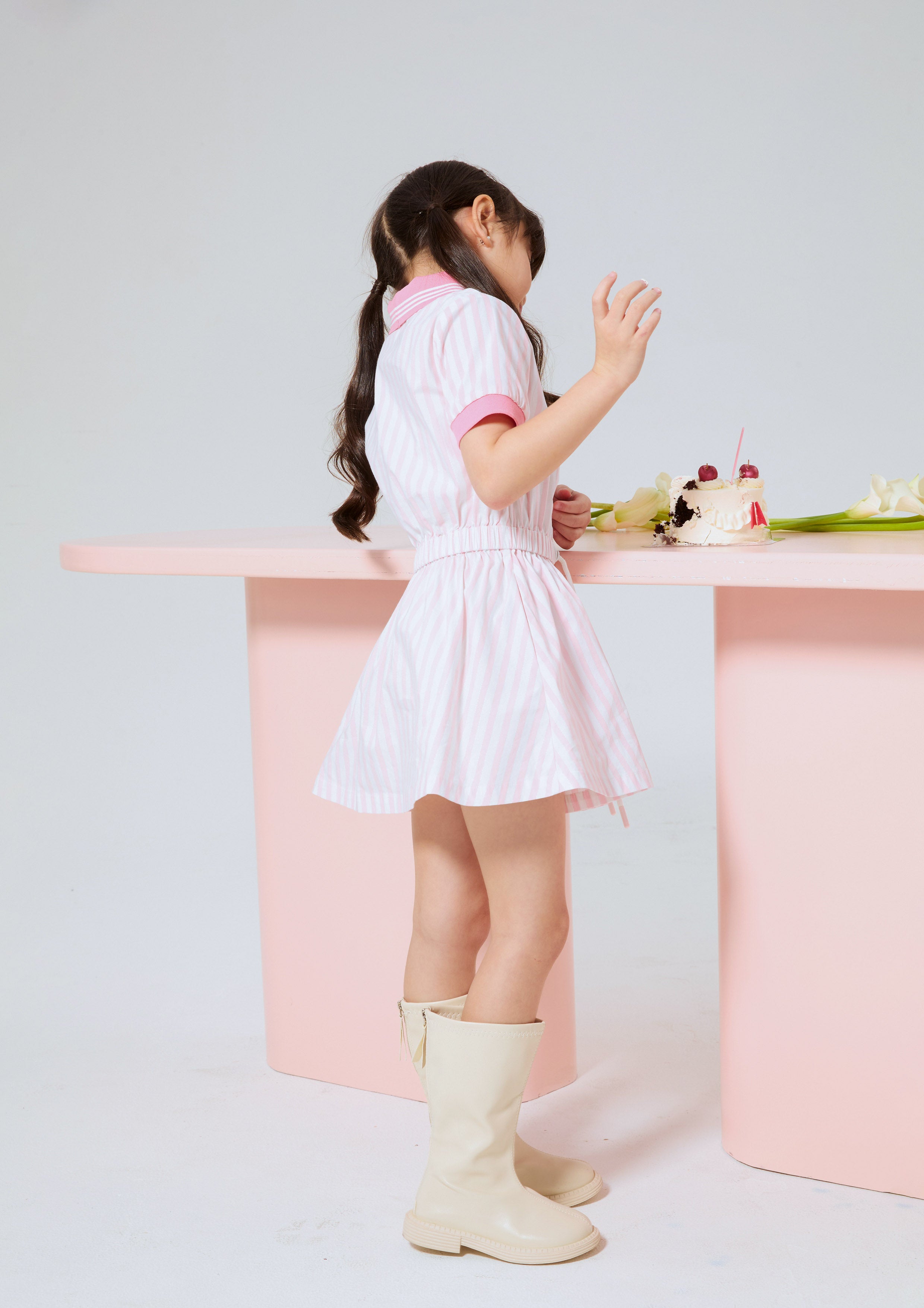 เดรสสั้นลายทางปักโลโก้ สำหรับเด็กผู้หญิง คอลเลกชัน Speed Voyard