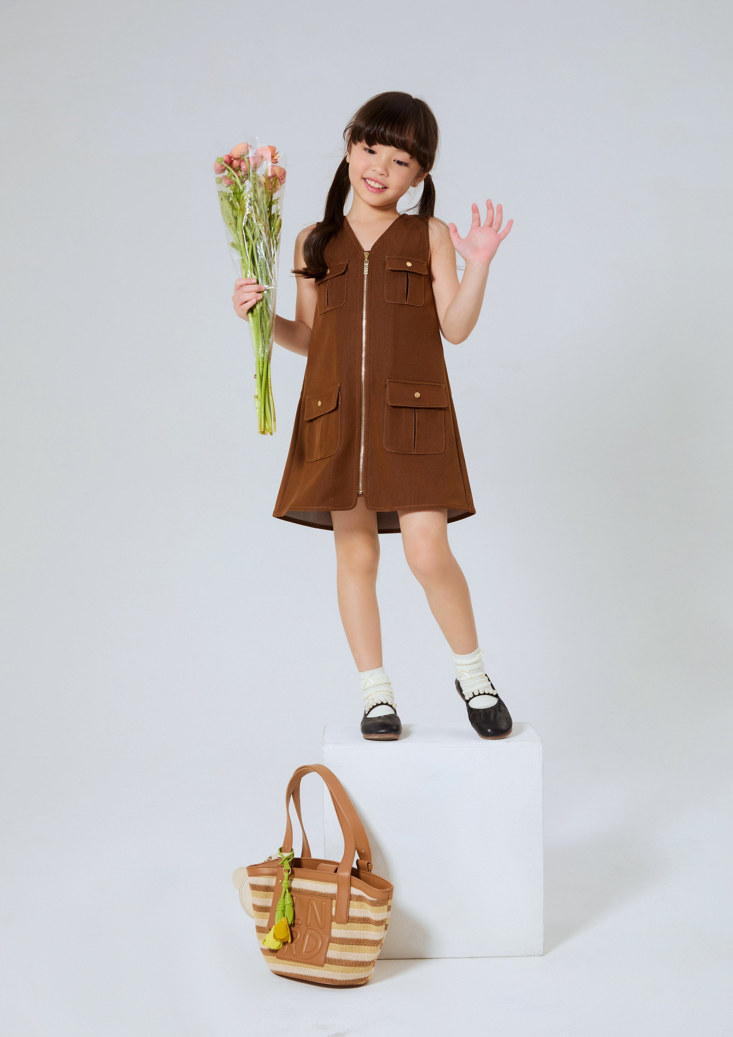 เดรสสั้นแต่งซิปหน้า สำหรับเด็กผู้หญิง คอลเลกชัน Blossom Elegance