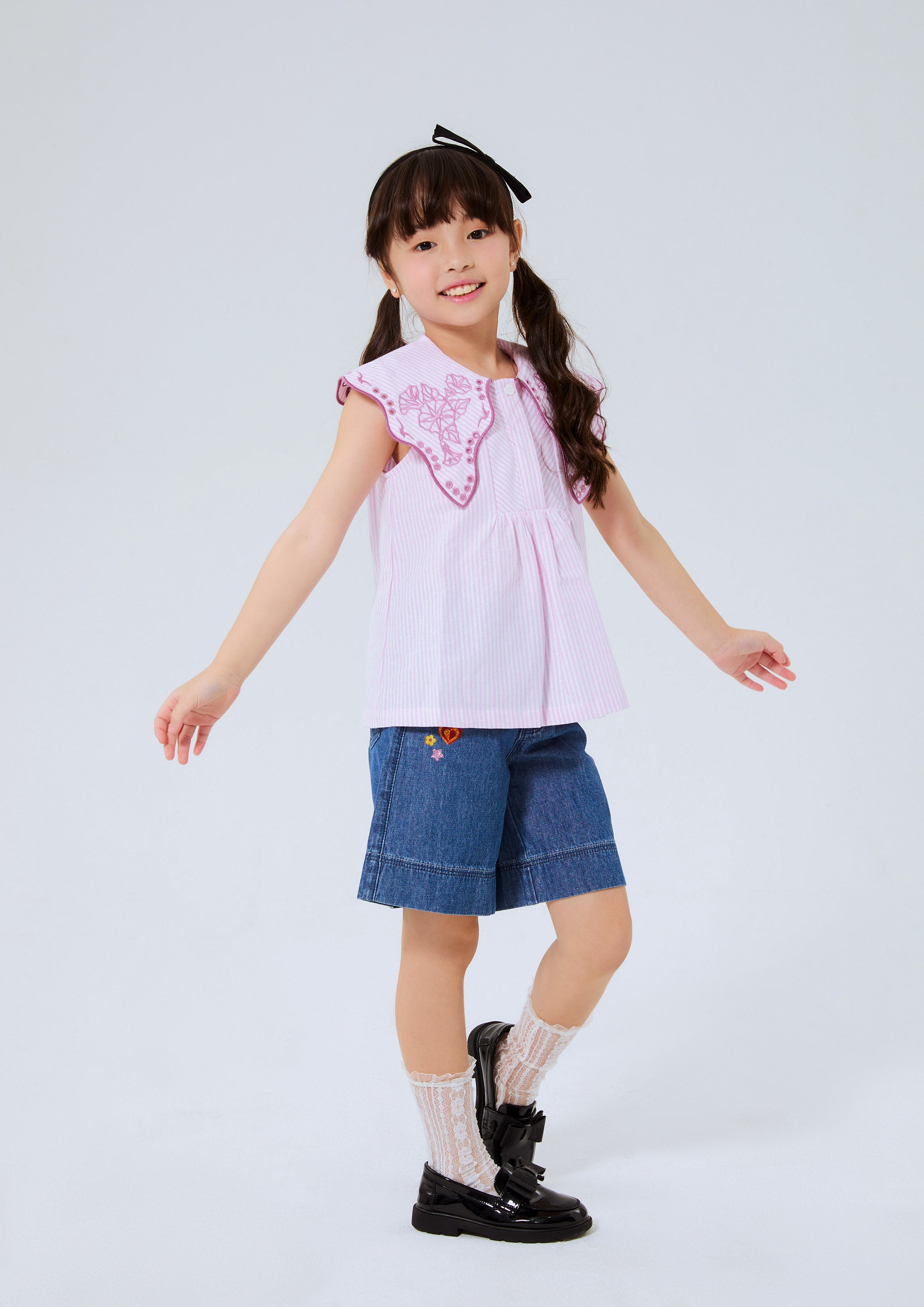 กางเกงขาสั้นเดนิมปักลาย สำหรับเด็กผู้หญิง คอลเลกชัน Like a Virgin