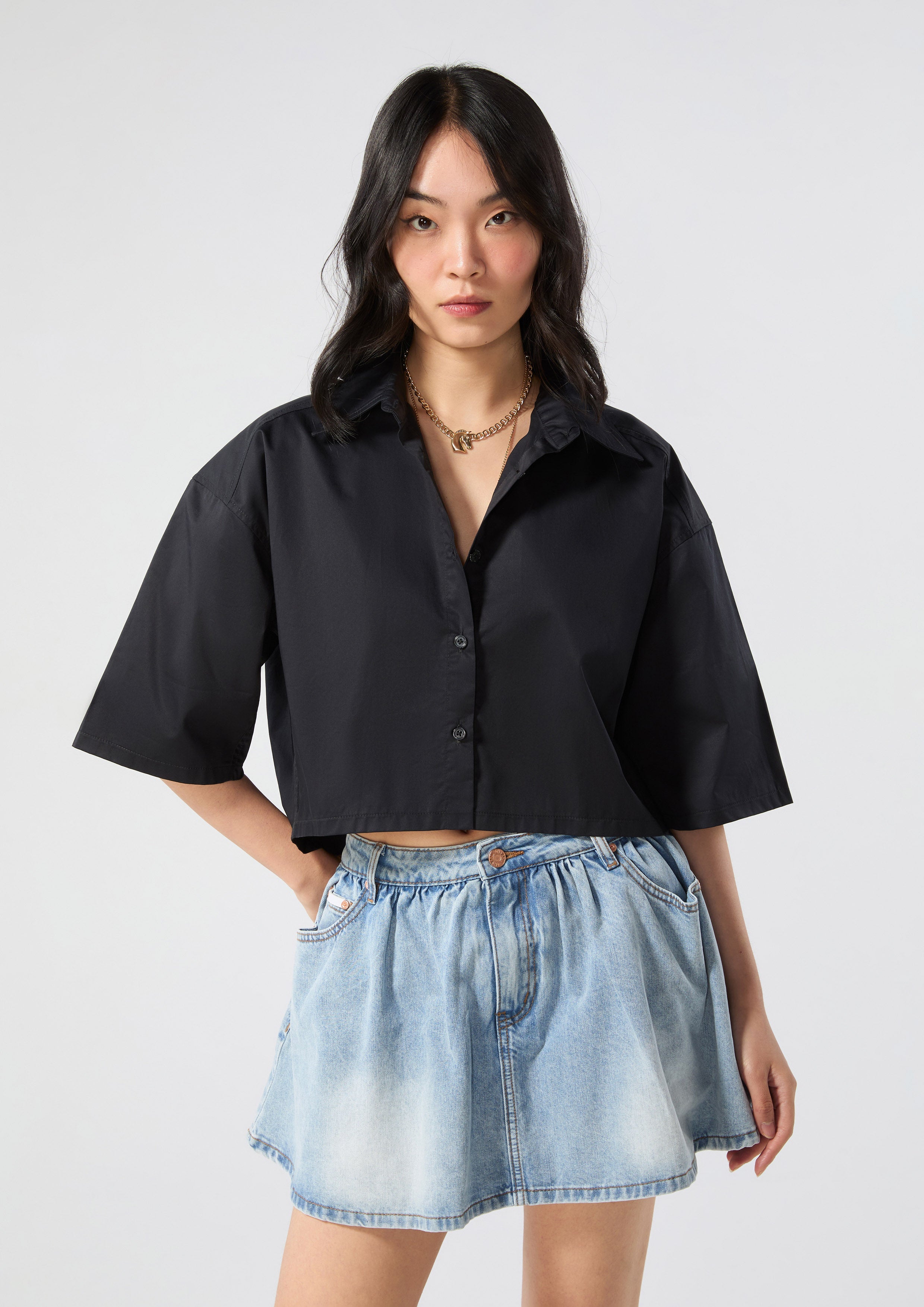 เสื้อเชิ้ตครอปแขนสั้น คอลเลกชัน Speed Voyard