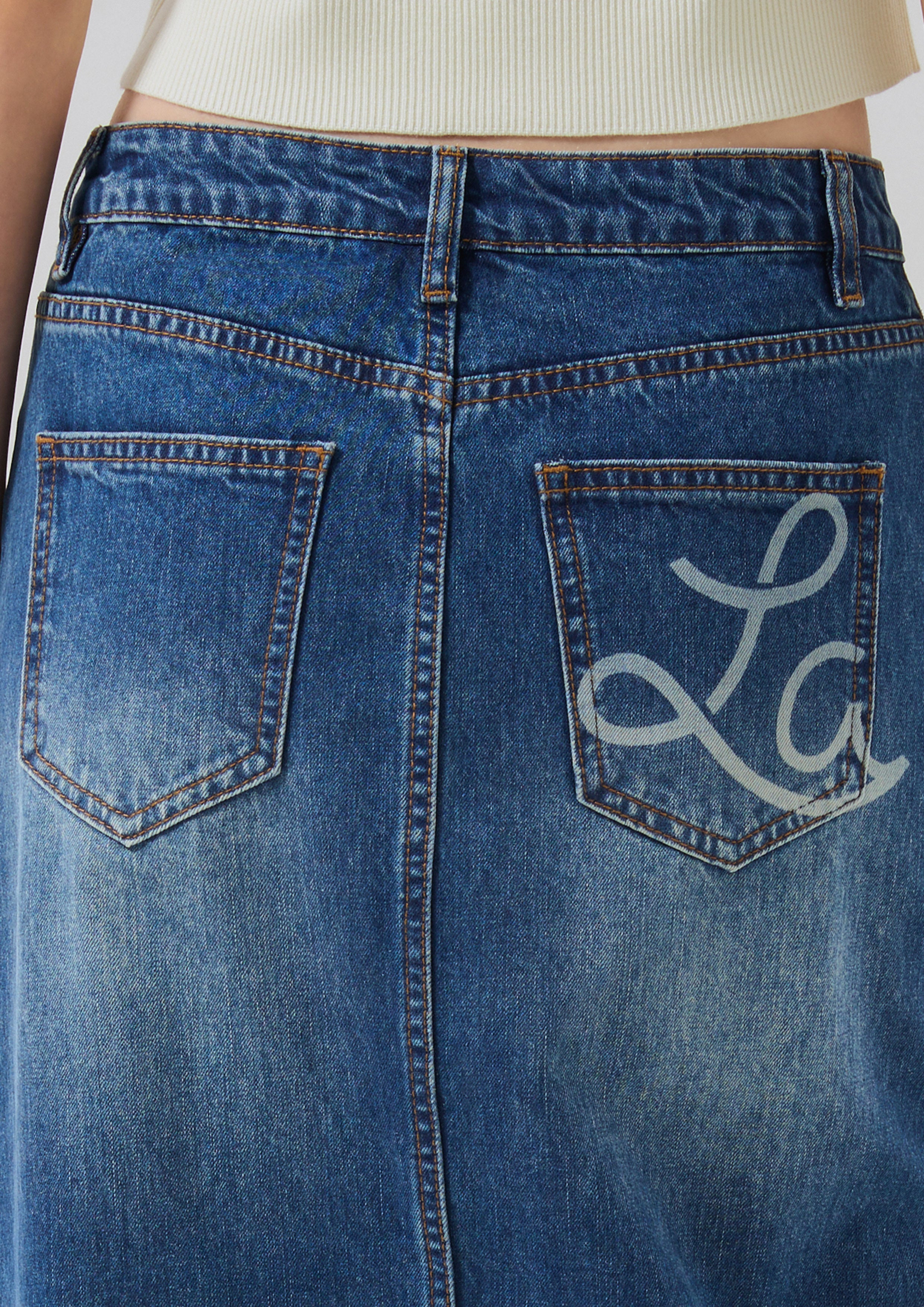 กระโปรงเดนิมเฟดผ่าหน้า คอลเลกชัน Basic Denim