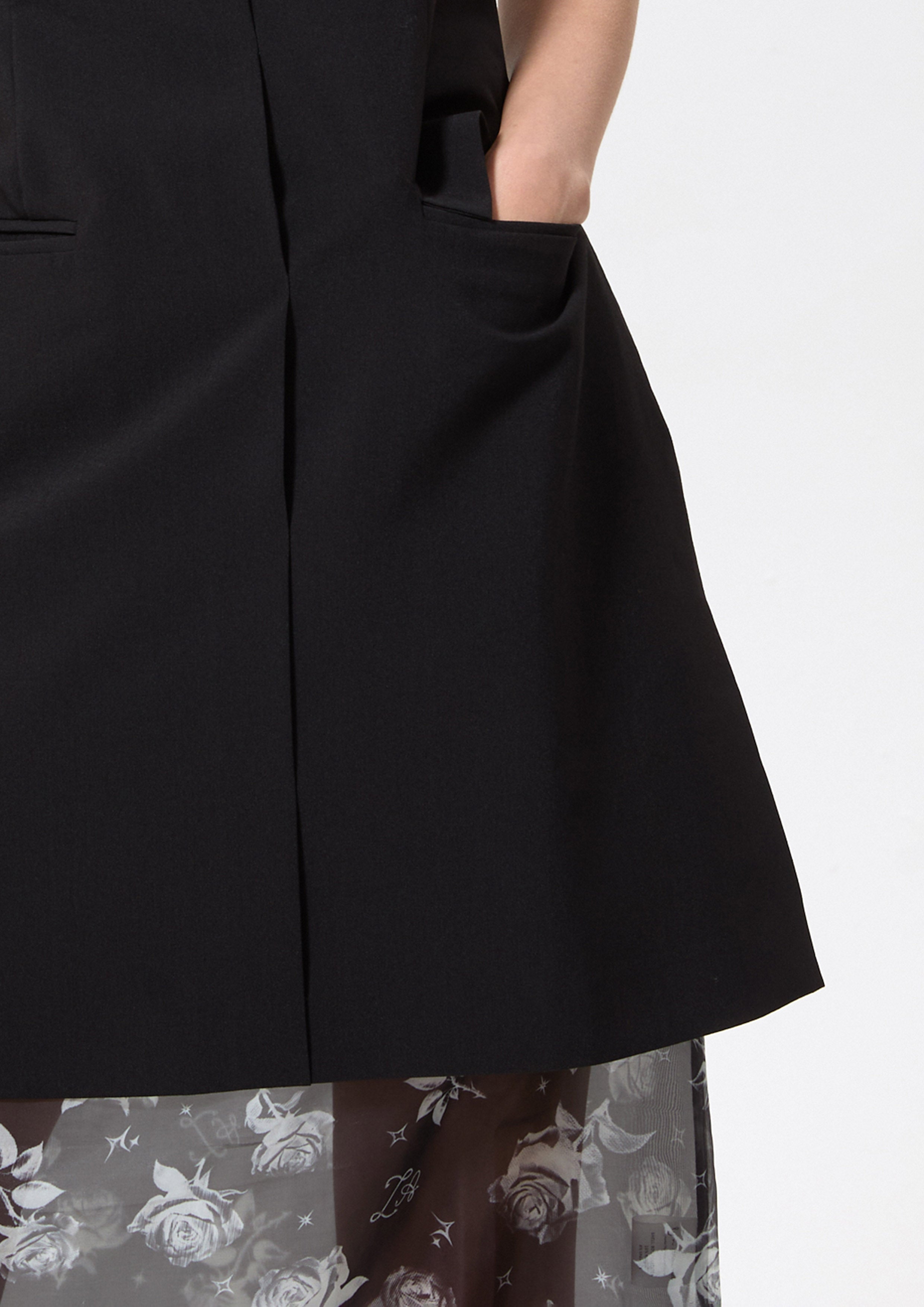 เดรสสายเดี่ยวกระโปรงผ้าเชียร์ลายดอกไม้ คอลเลกชัน Rodeo Rose